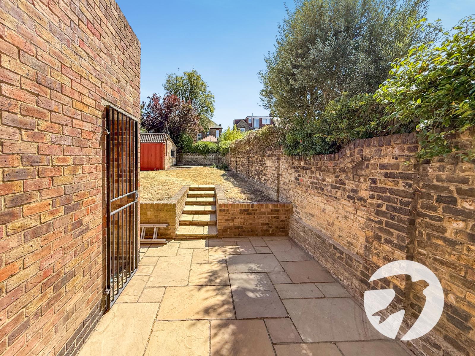 6 bedroom house for sale in London | Robinson Jackson