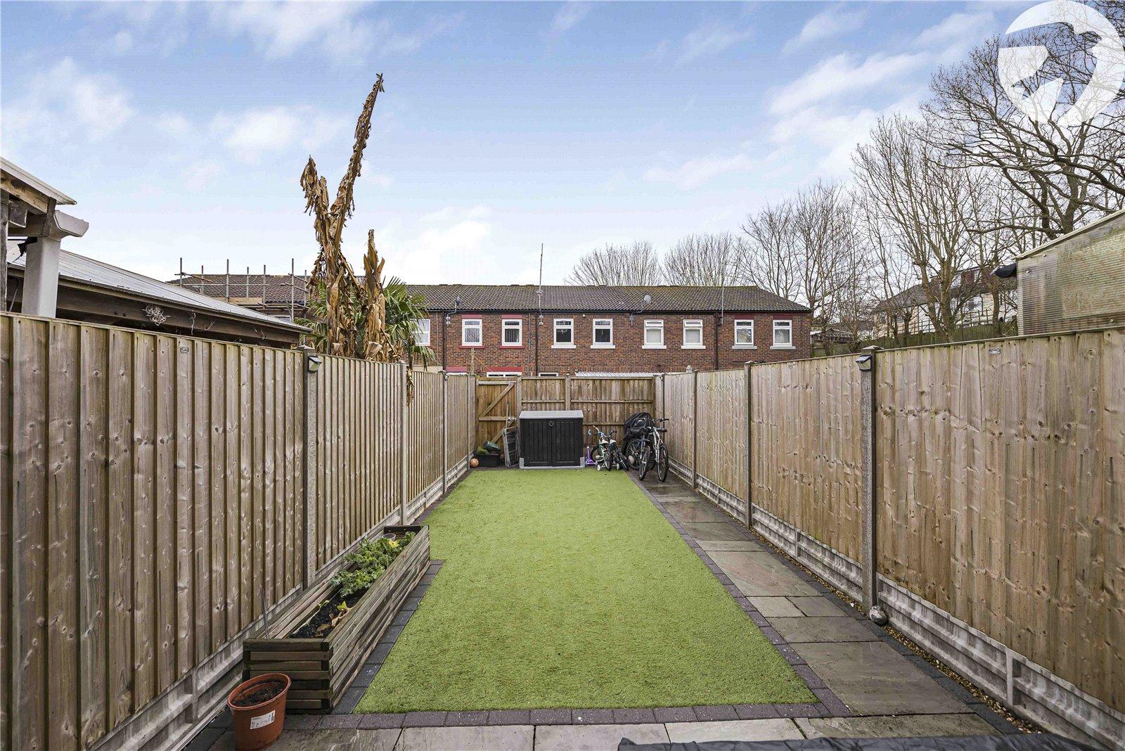 4 bedroom house for sale in Mottingham | Robinson Jackson
