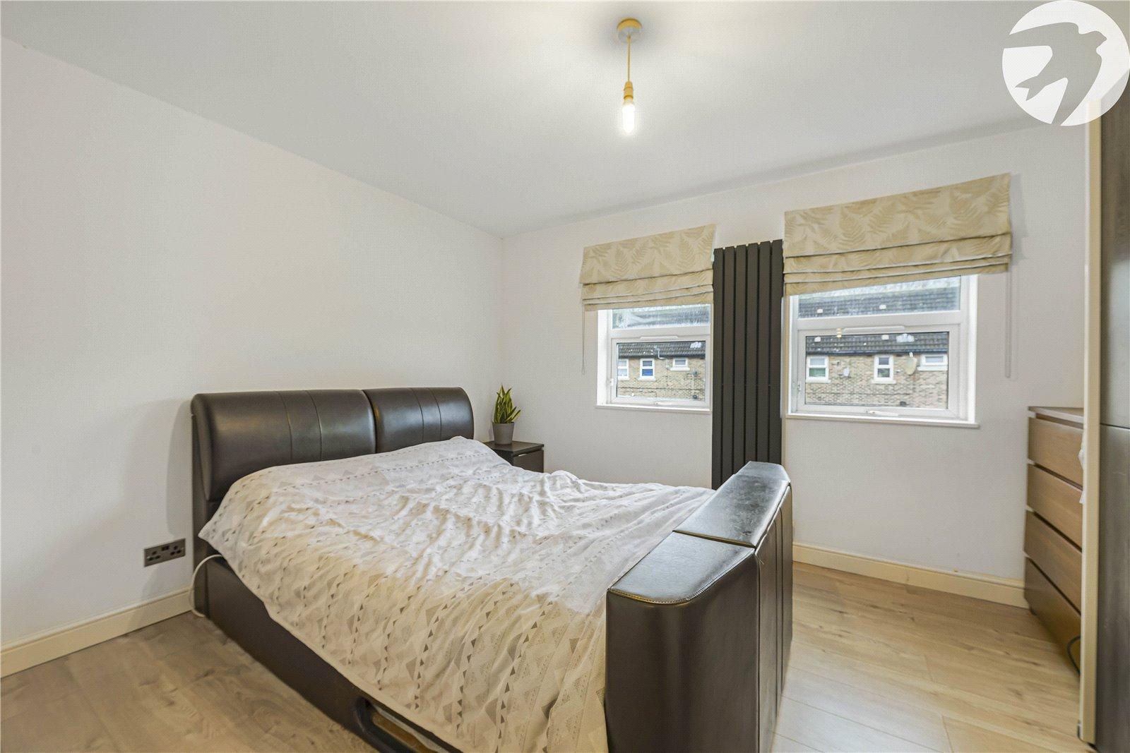 4 bedroom house for sale in Mottingham | Robinson Jackson