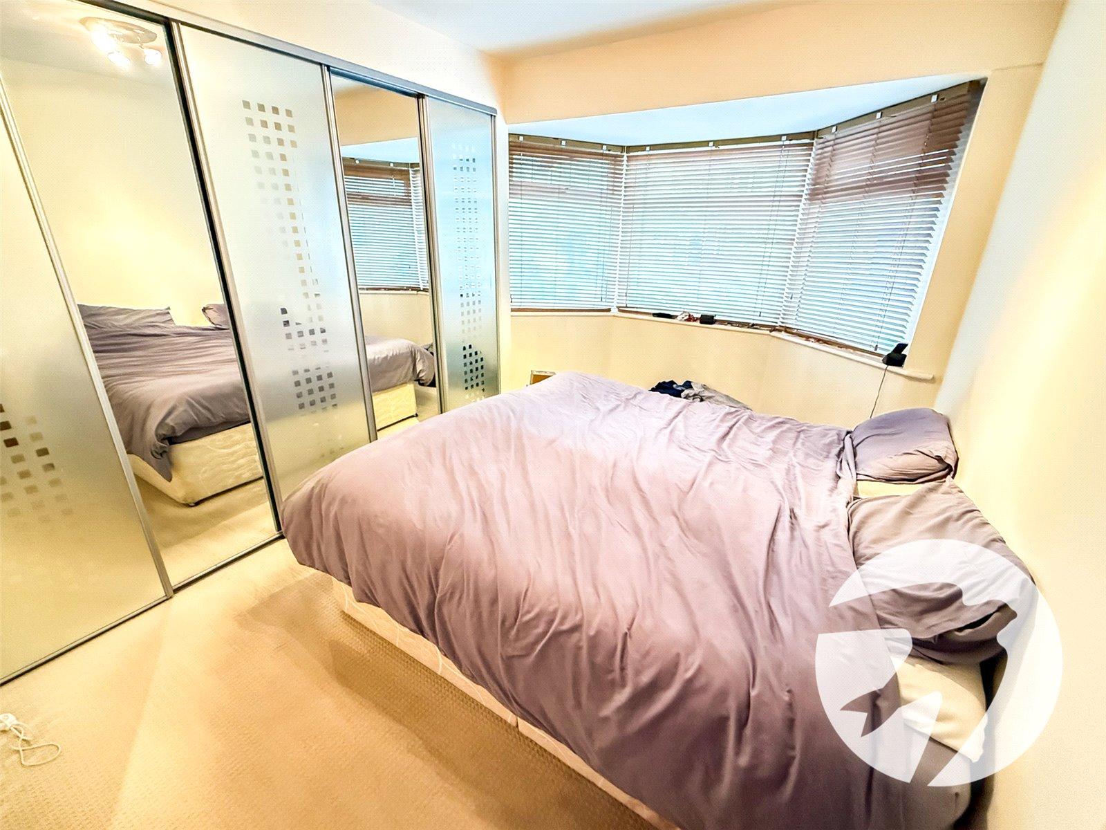 4 bedroom house for sale in London | Robinson Jackson