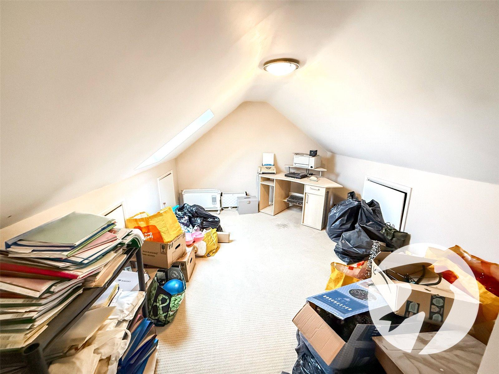 4 bedroom house for sale in London | Robinson Jackson