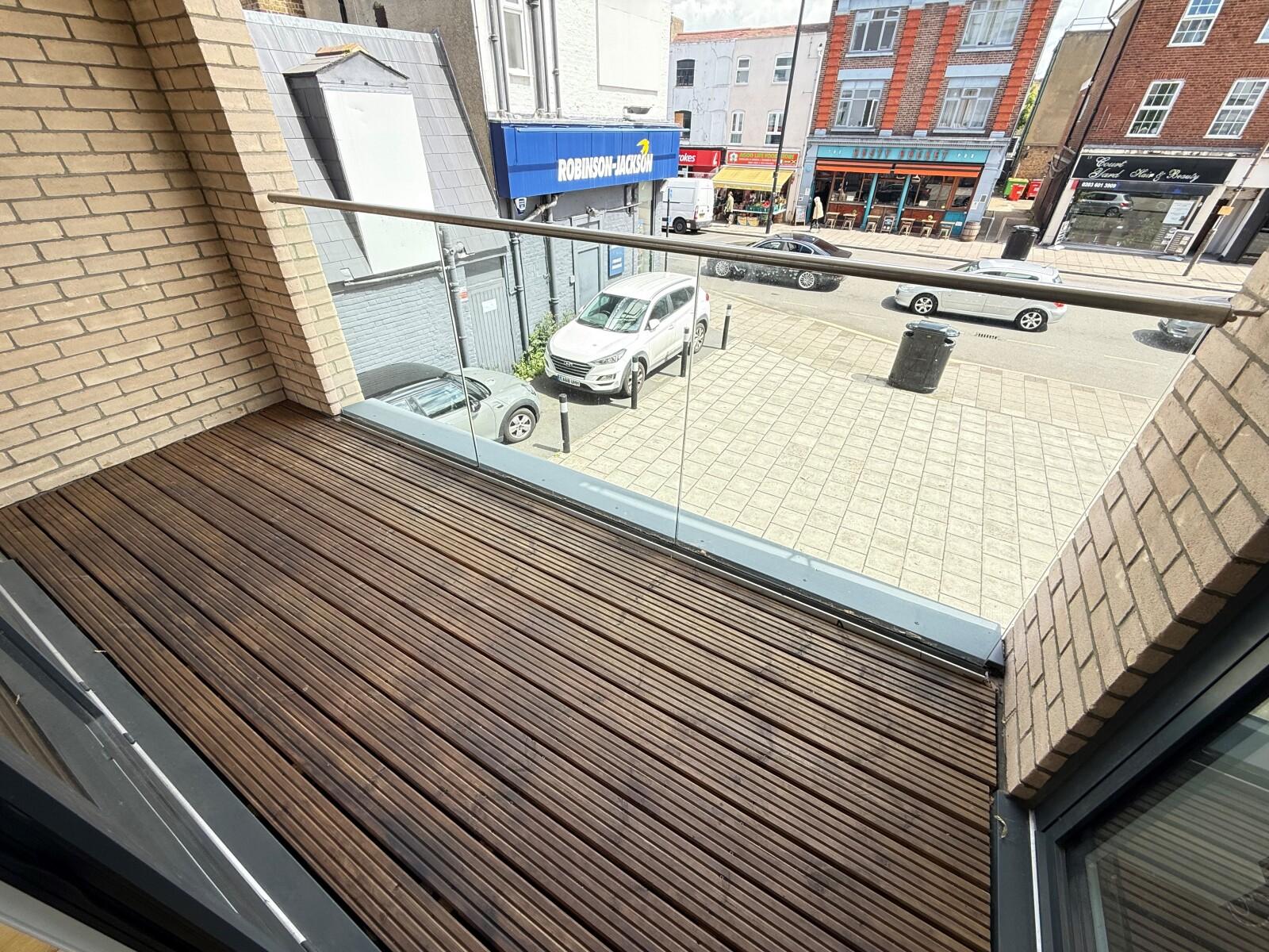 1 bedroom property for sale in London | Robinson Jackson
