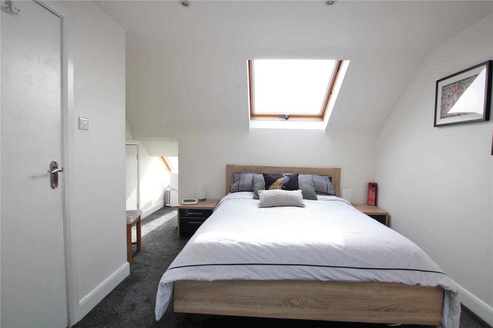 4 bedroom house for sale in London | Robinson Jackson