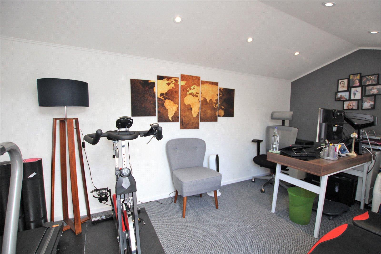 4 bedroom house for sale in London | Robinson Jackson