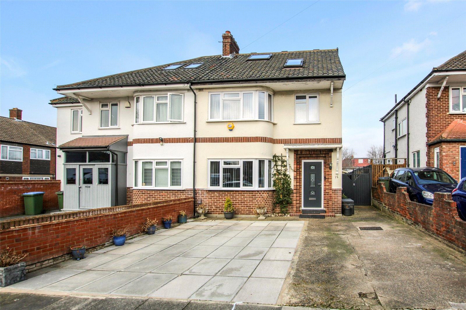 4 bedroom house for sale in London | Robinson Jackson