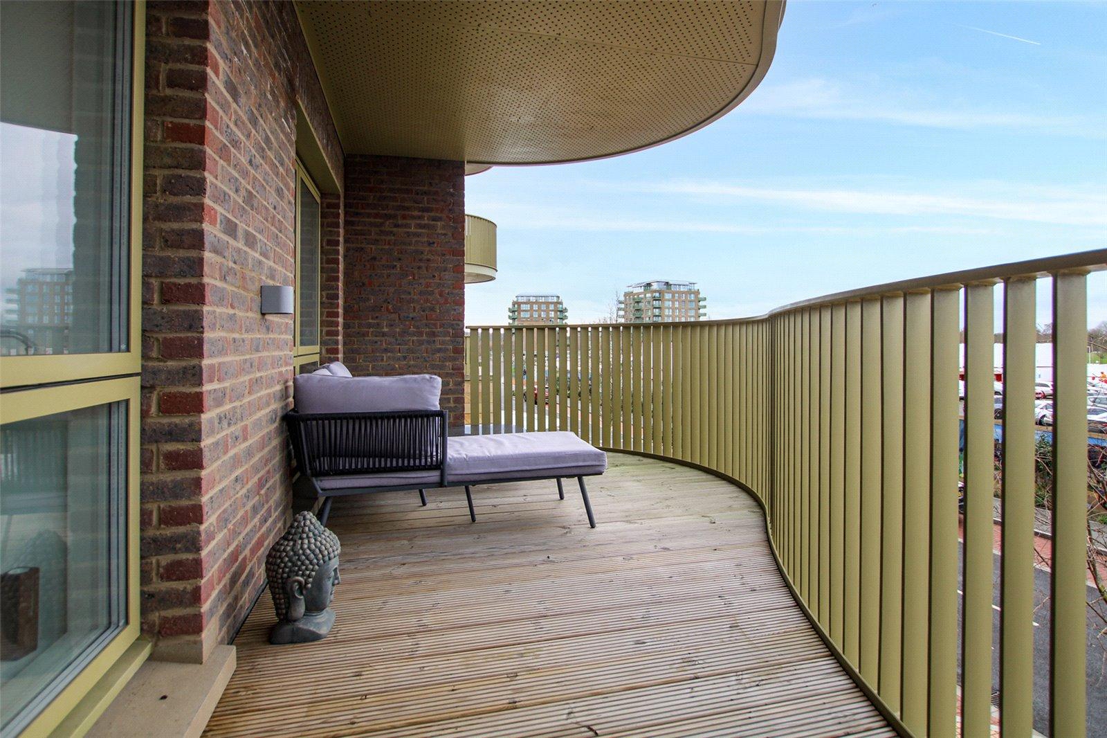 2 bedroom property for sale in Kidbrooke Village | Robinson Jackson