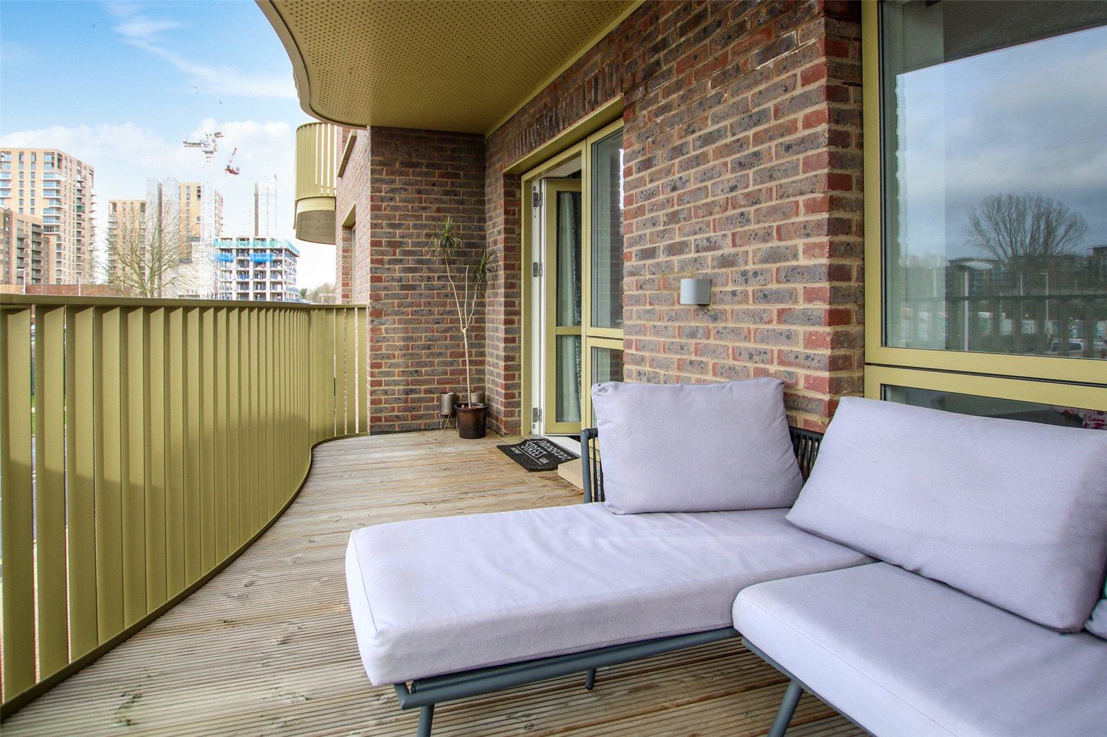 2 bedroom property for sale in Kidbrooke Village | Robinson Jackson