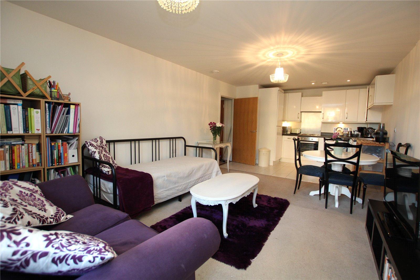 2 bedroom property for sale in Eltham | Robinson Jackson