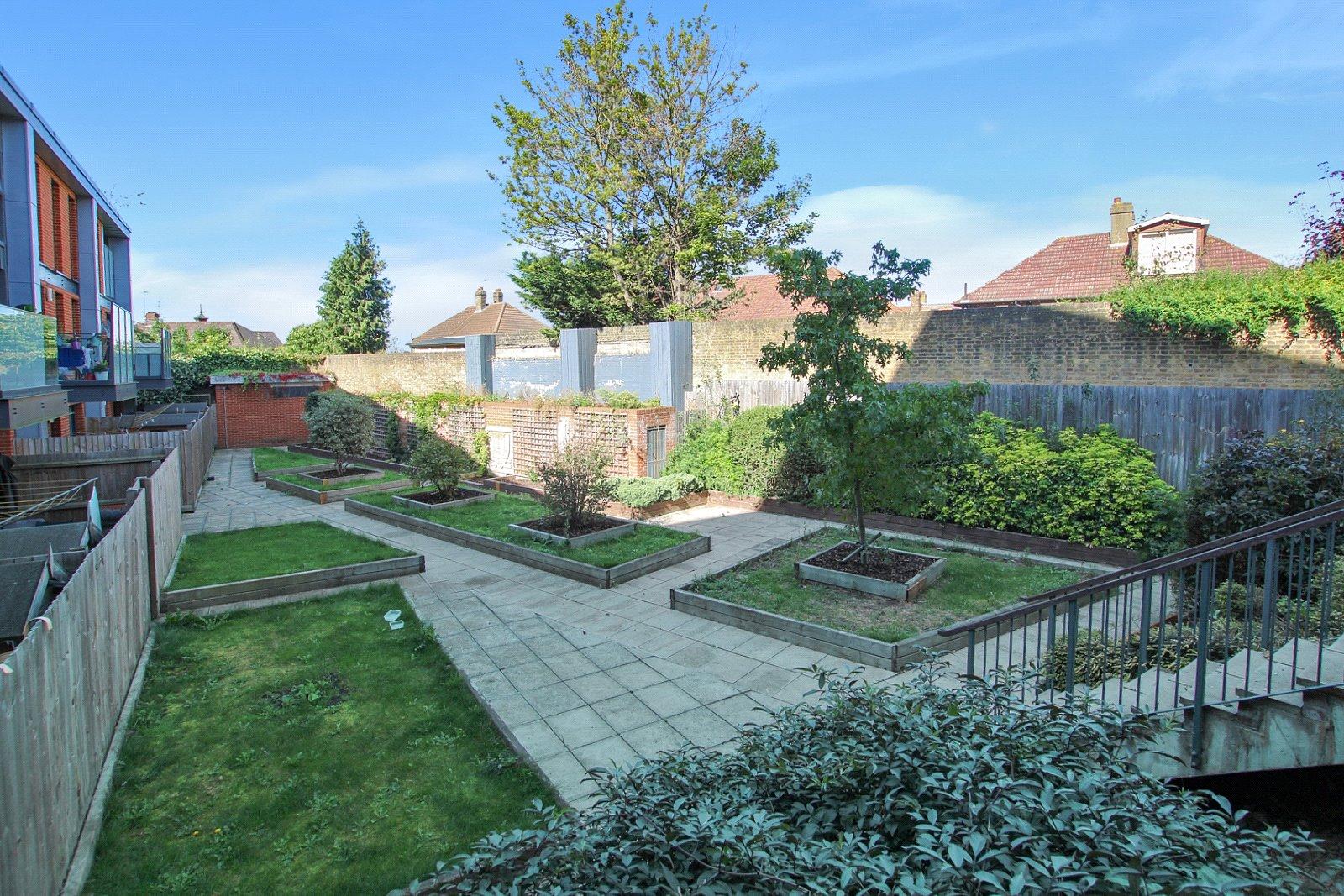 2 bedroom property for sale in Eltham | Robinson Jackson