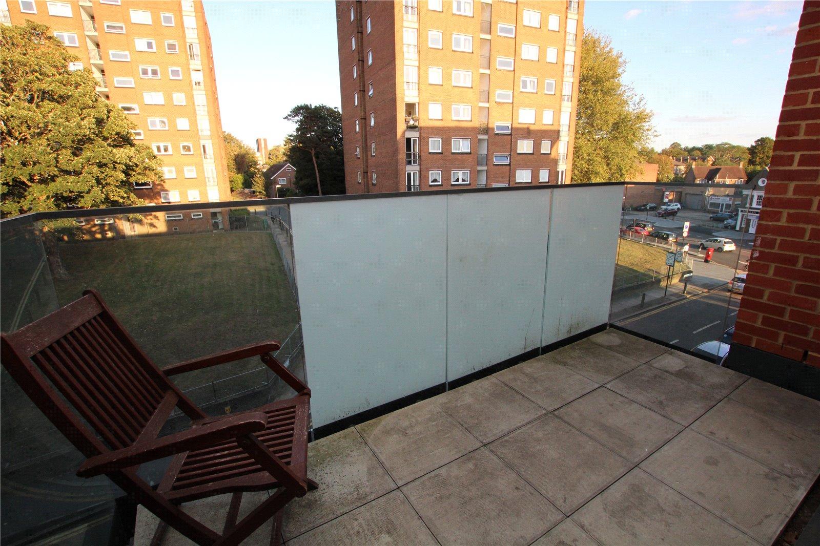 2 bedroom property for sale in Eltham | Robinson Jackson