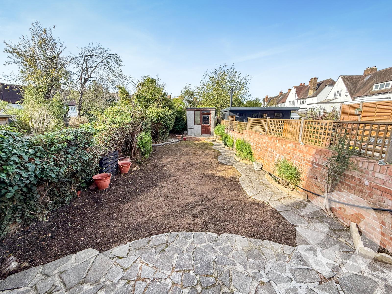 3 bedroom house for sale in London | Robinson Jackson