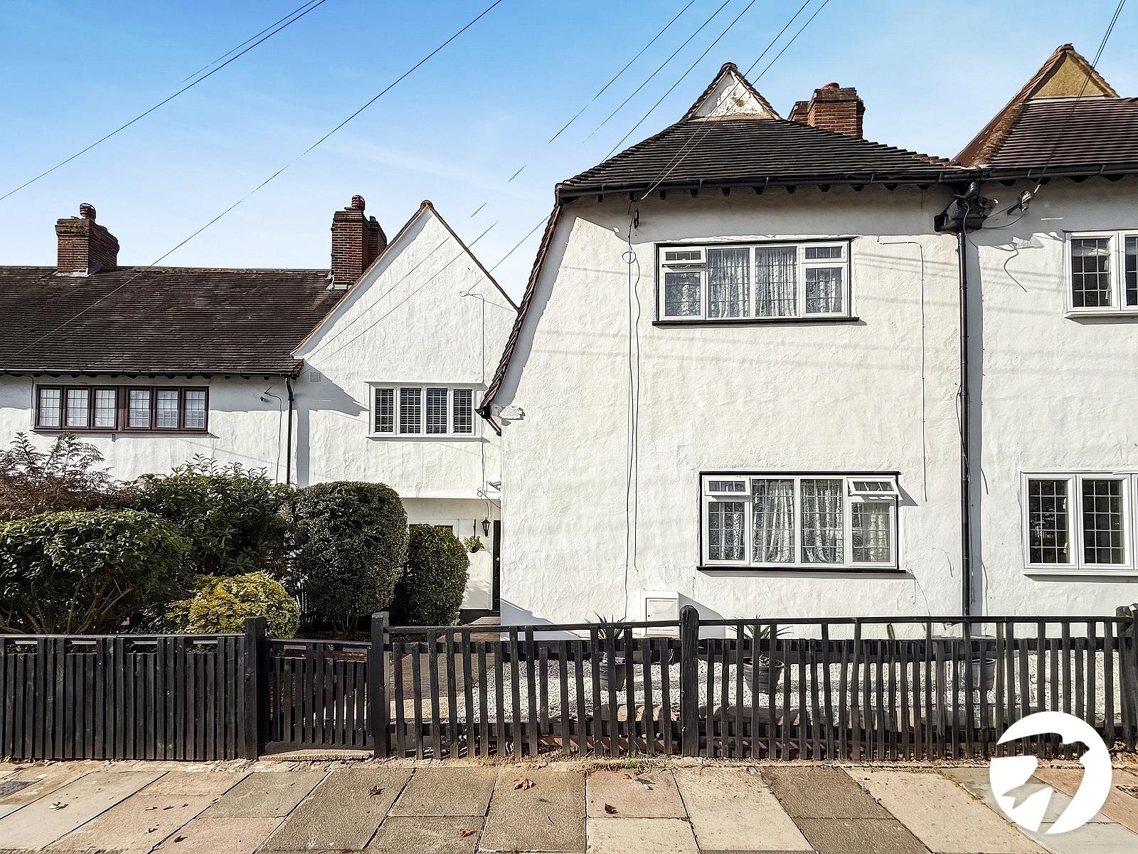3 bedroom house for sale in London | Robinson Jackson