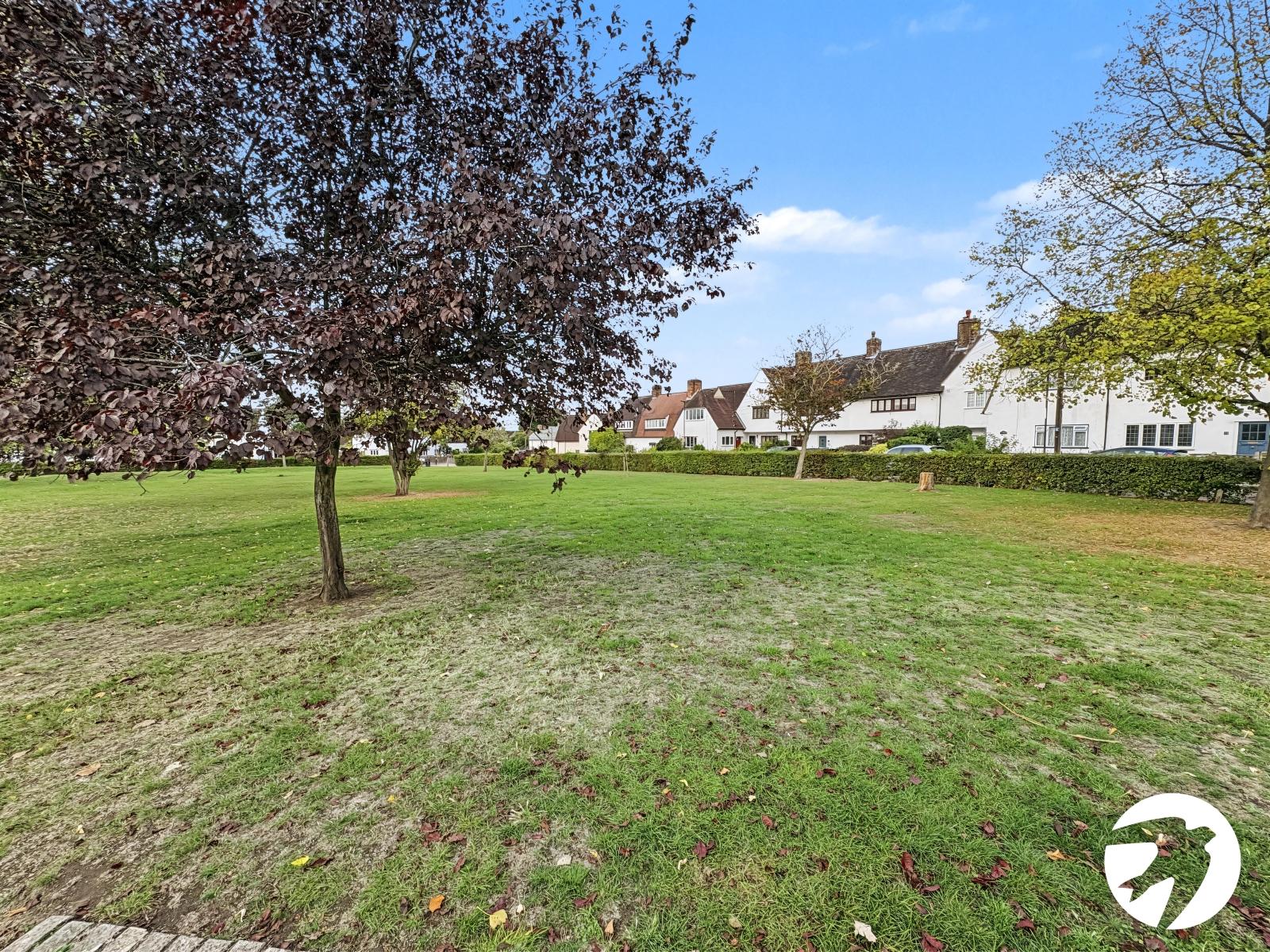3 bedroom house for sale in London | Robinson Jackson