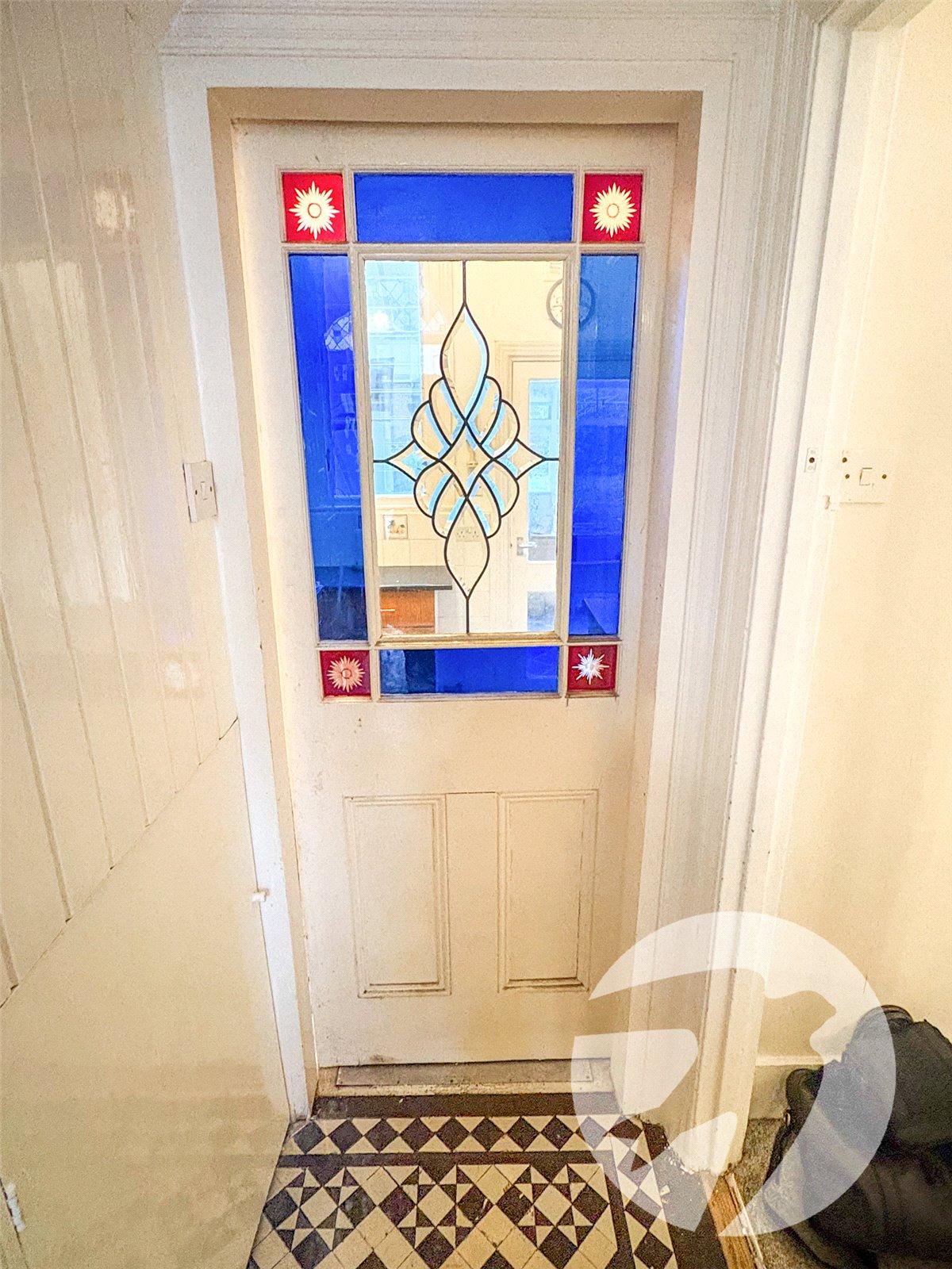 3 bedroom house for sale in London | Robinson Jackson