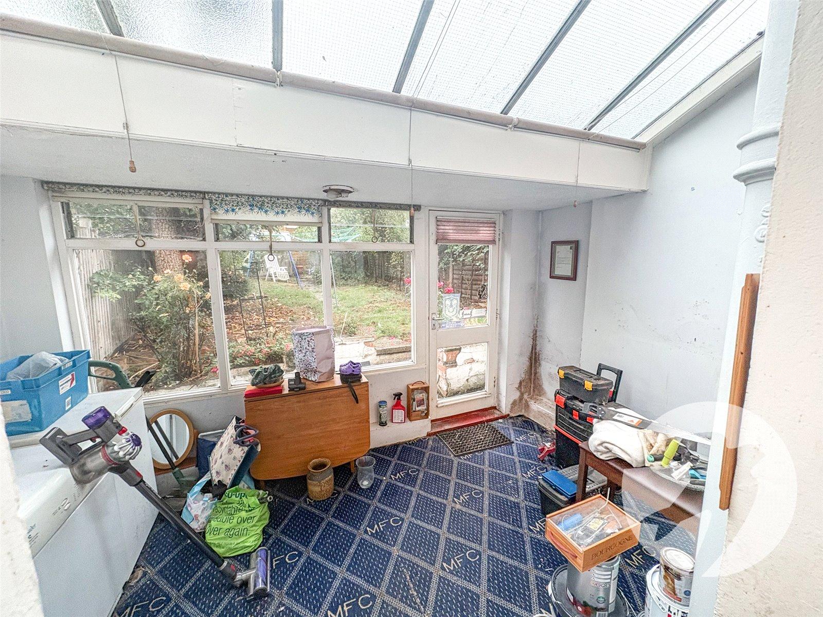 3 bedroom house for sale in London | Robinson Jackson
