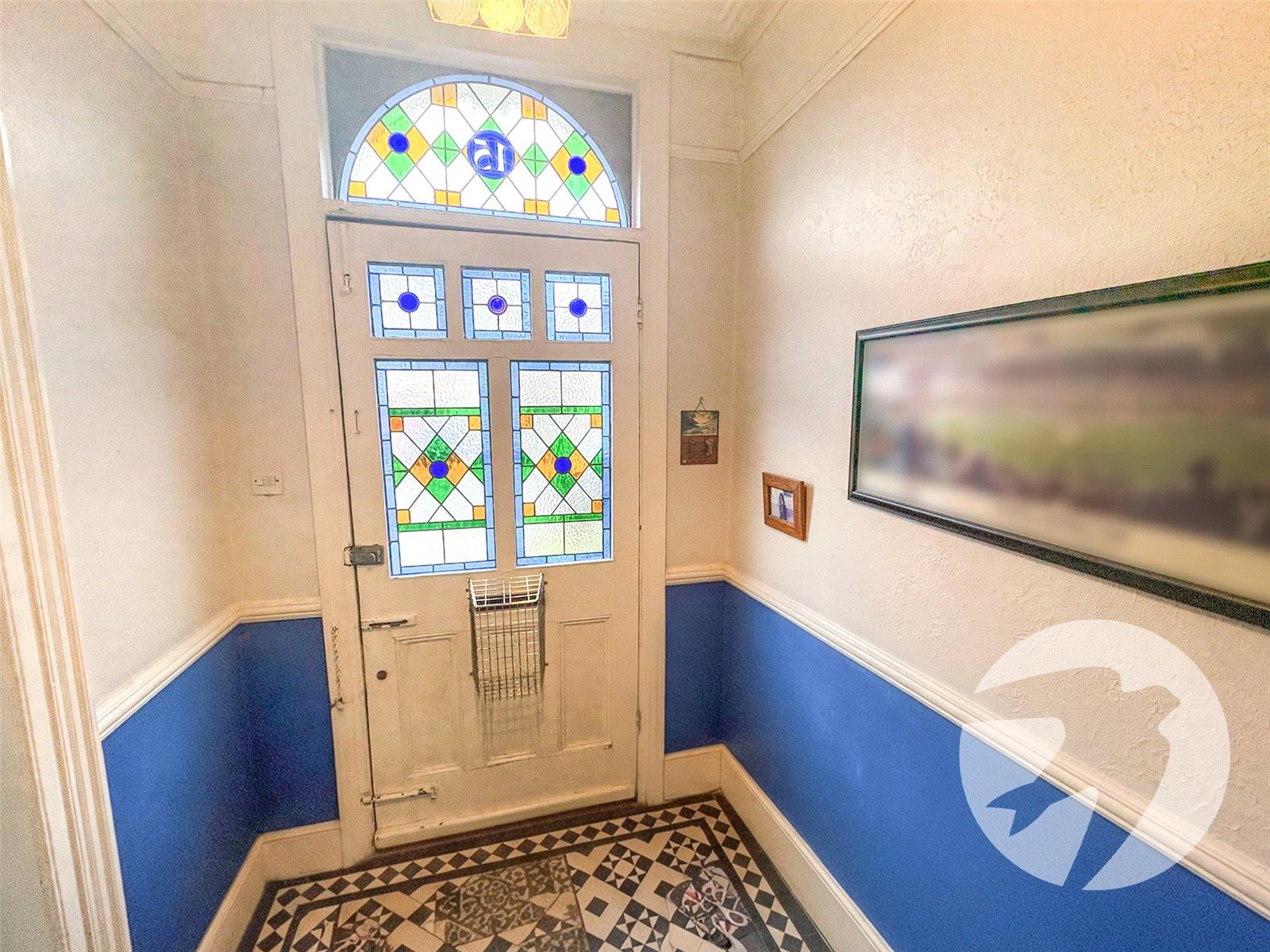 3 bedroom house for sale in London | Robinson Jackson