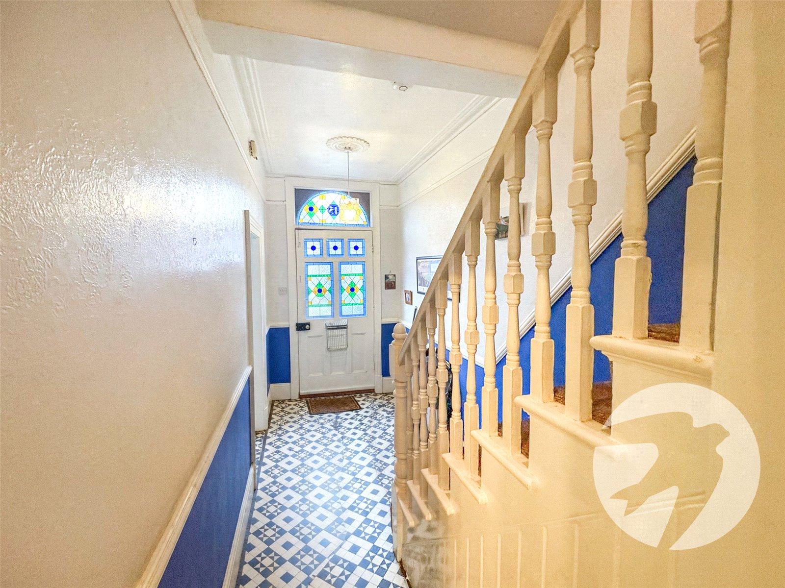3 bedroom house for sale in London | Robinson Jackson
