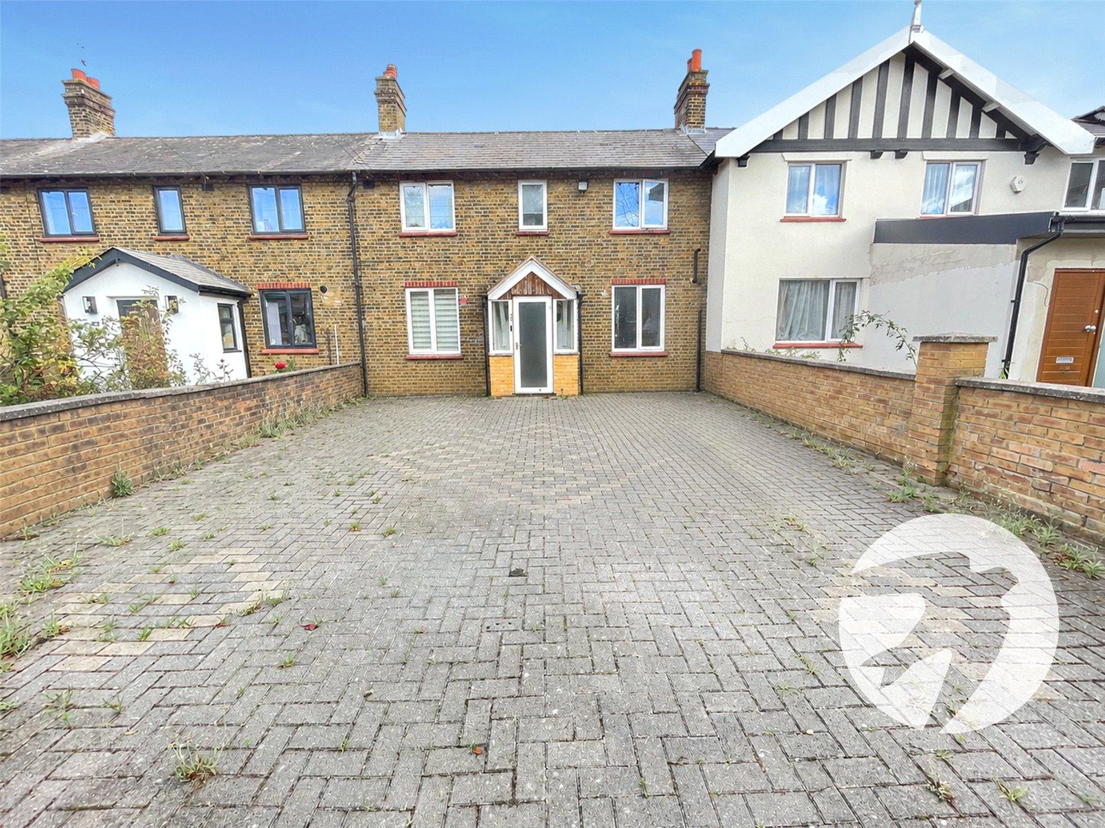3 bedroom house for sale in London | Robinson Jackson