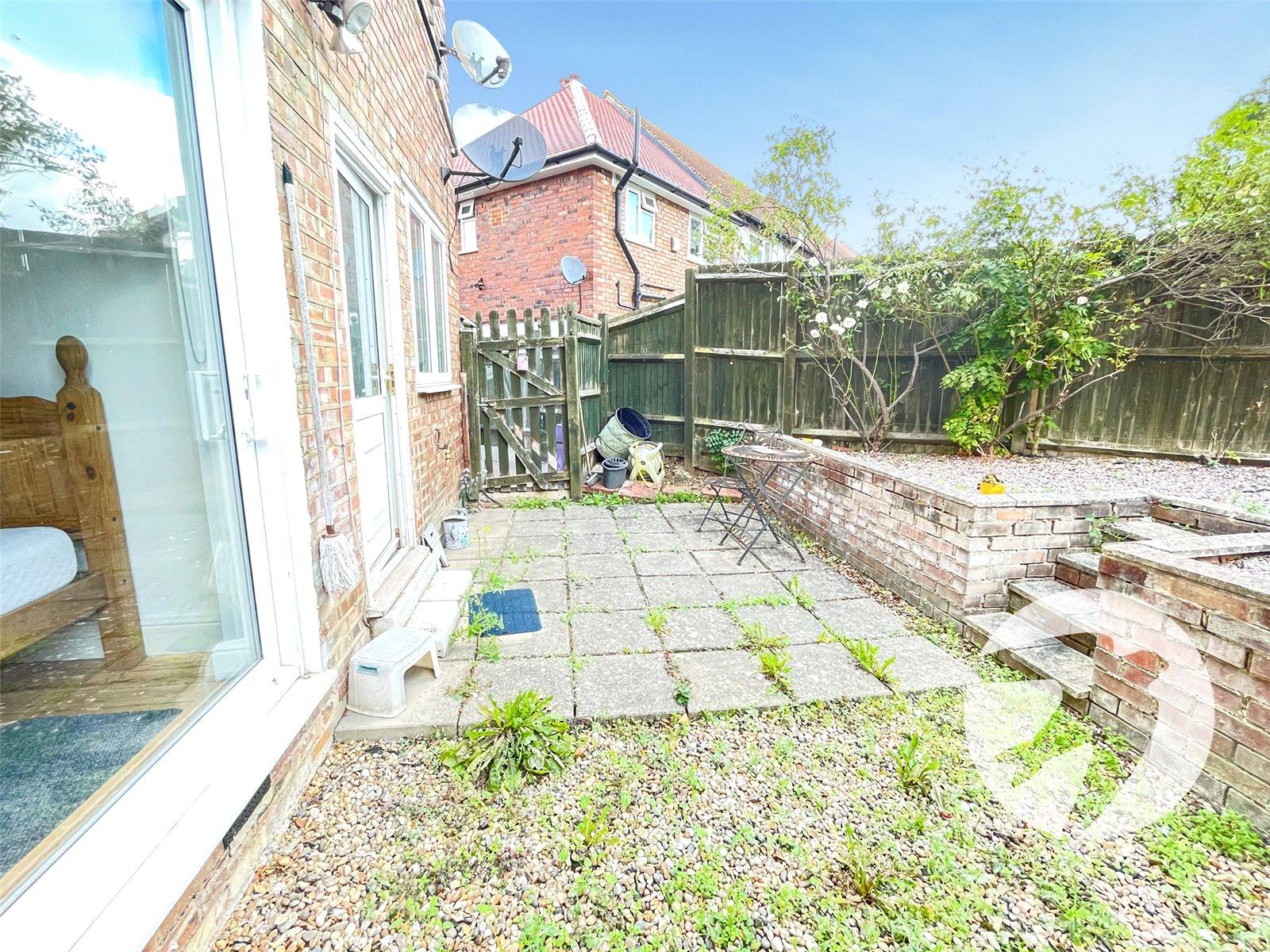 2 bedroom property for sale in  | Robinson Jackson