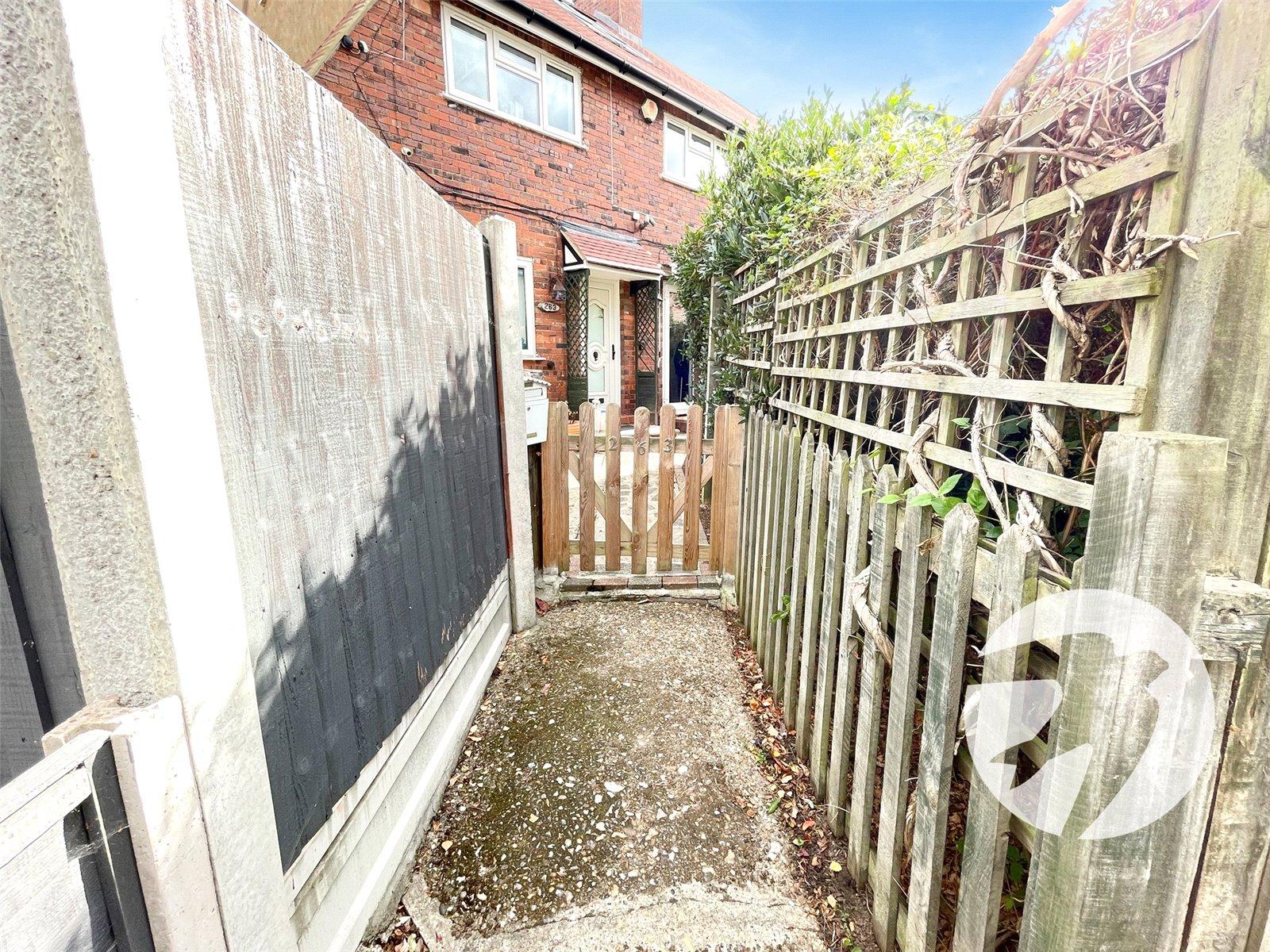 2 bedroom property for sale in  | Robinson Jackson