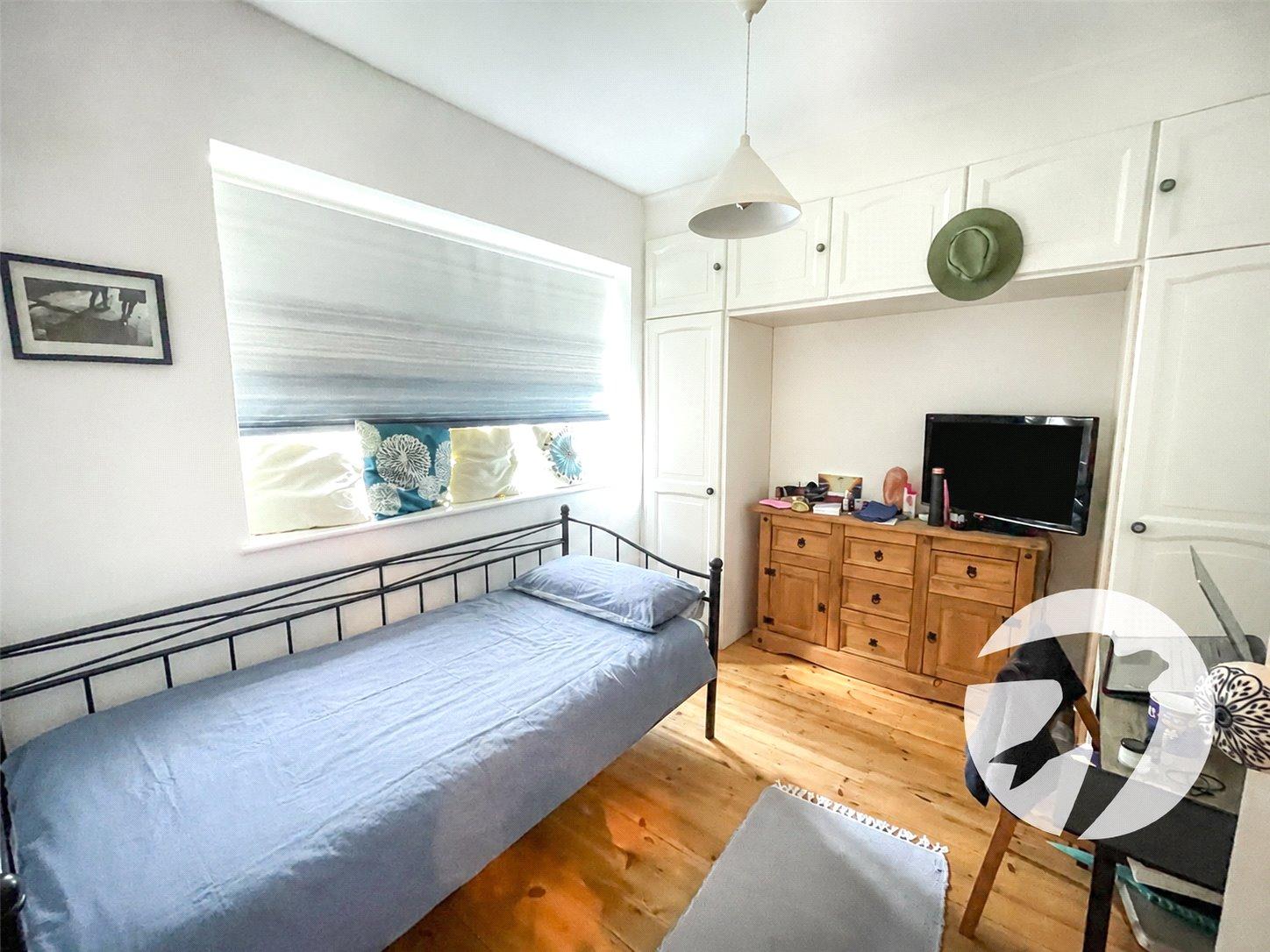 2 bedroom property for sale in  | Robinson Jackson