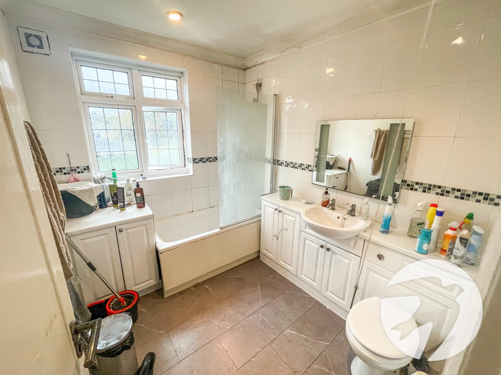 4 bedroom house for sale in London | Robinson Jackson