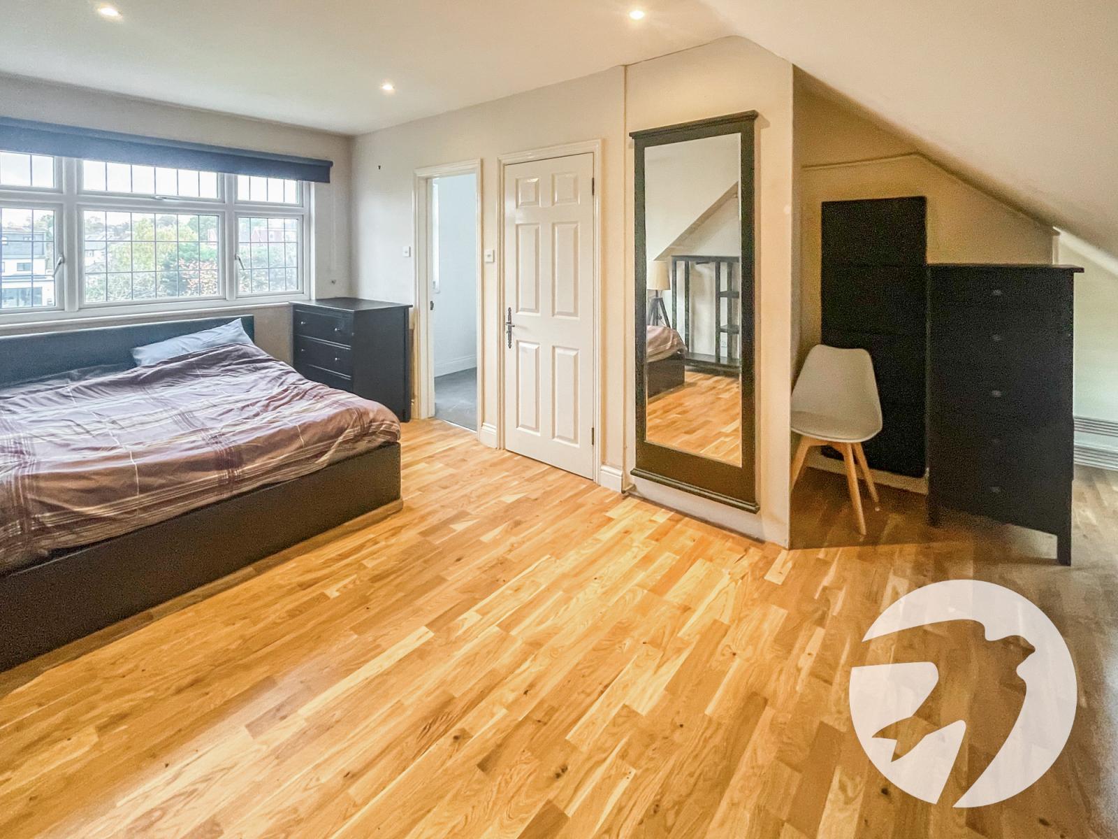 4 bedroom house for sale in London | Robinson Jackson