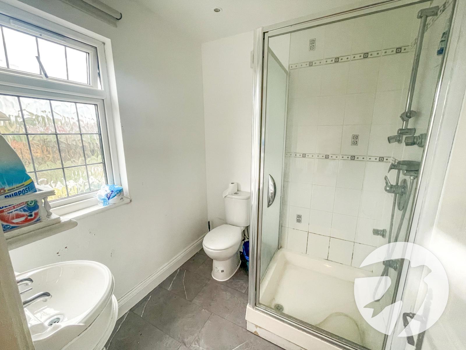 4 bedroom house for sale in London | Robinson Jackson