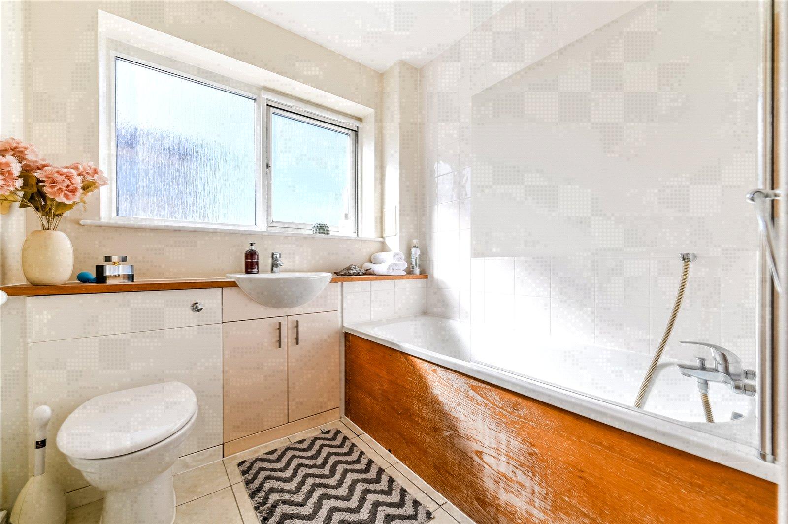 4 bedroom property for sale in Northfleet | Robinson Michael & Jackson