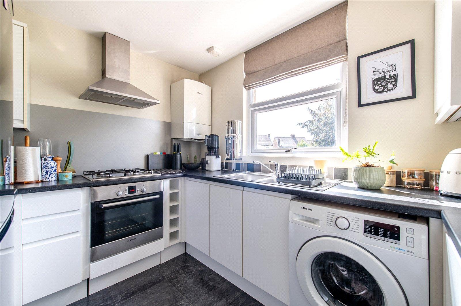 2 bedroom property for sale in Gravesend | Robinson Michael & Jackson