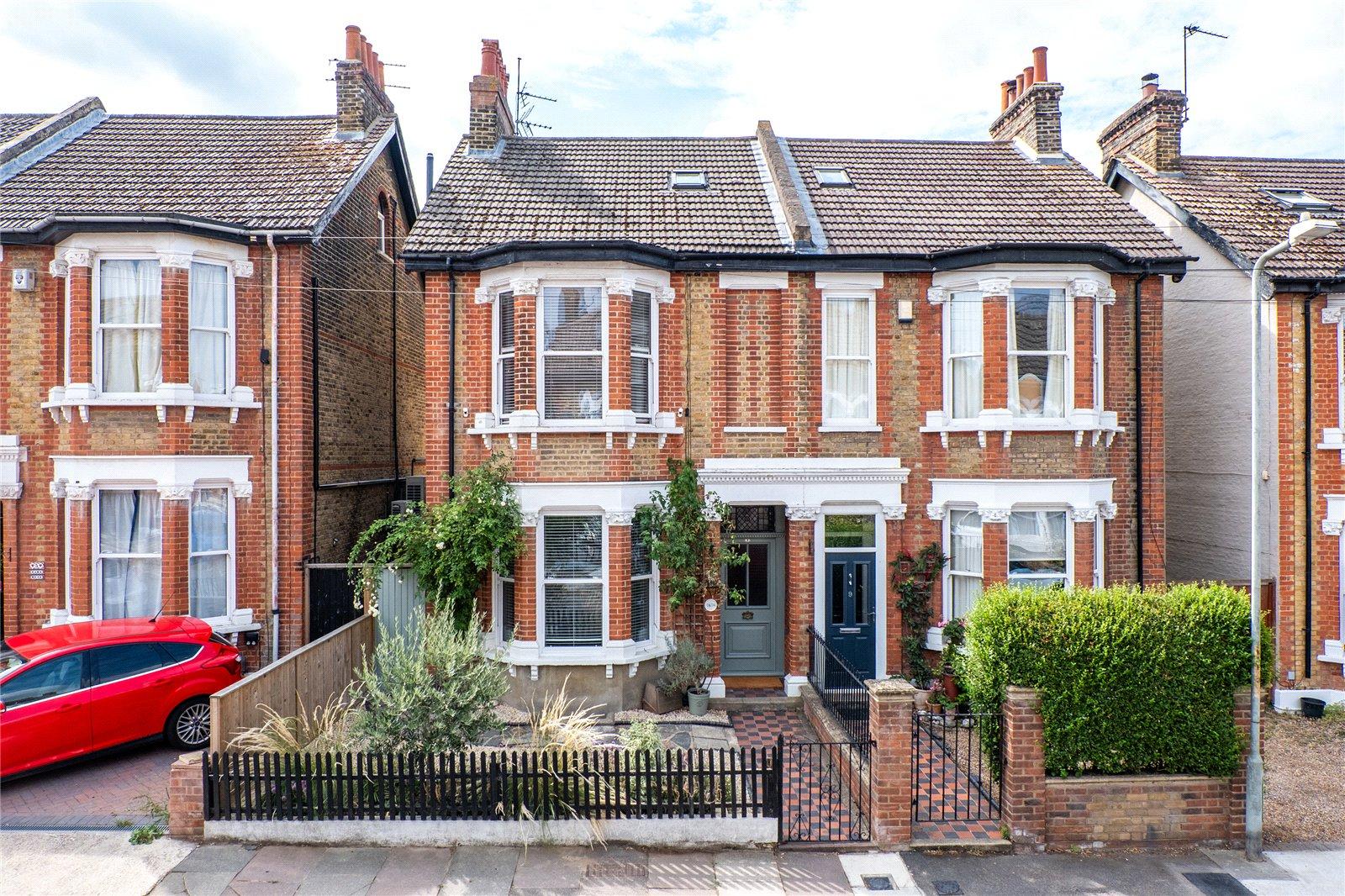 2 bedroom property for sale in Gravesend | Robinson Michael & Jackson