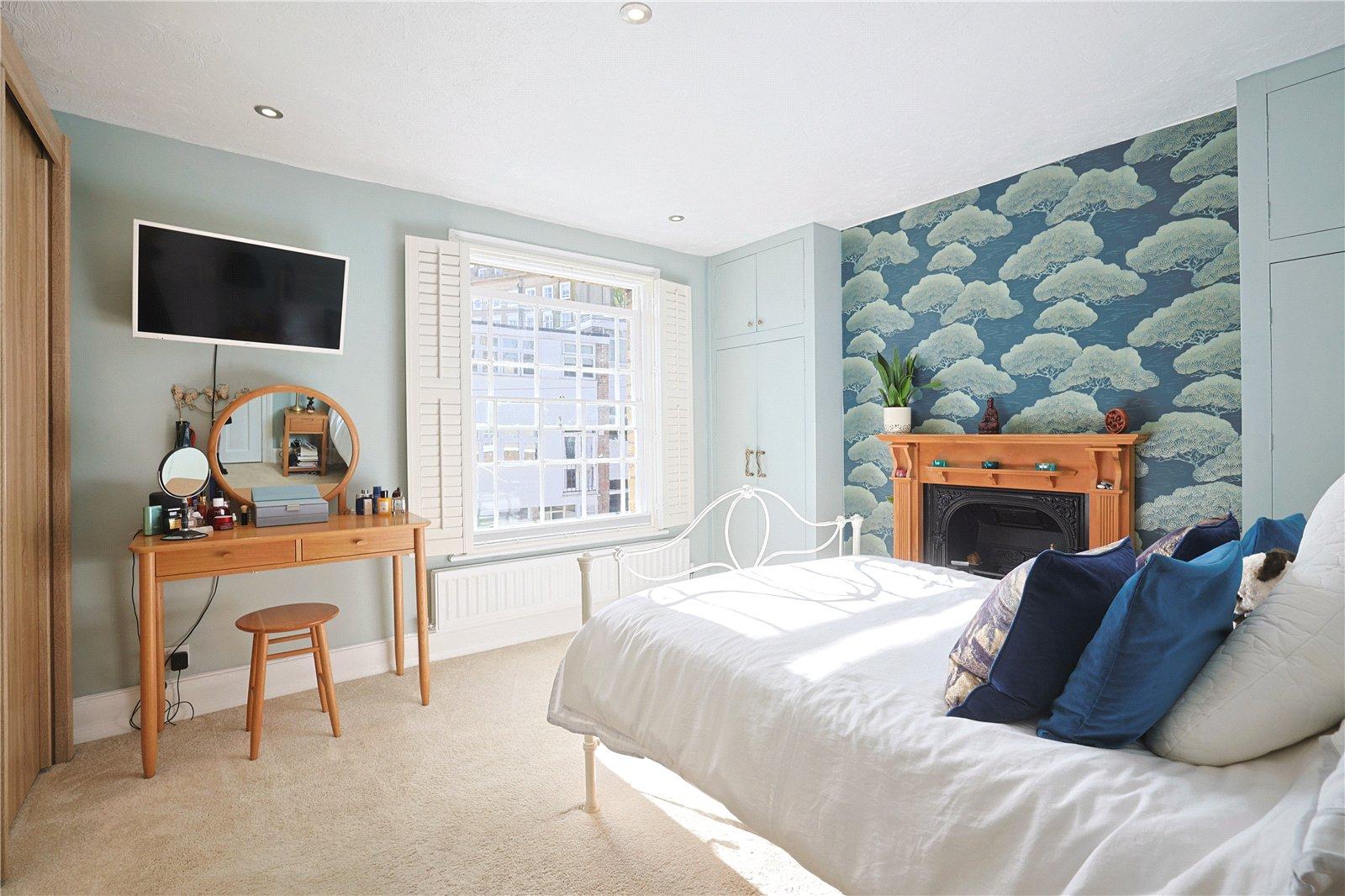 2 bedroom house for sale in Gravesend | Robinson Michael & Jackson