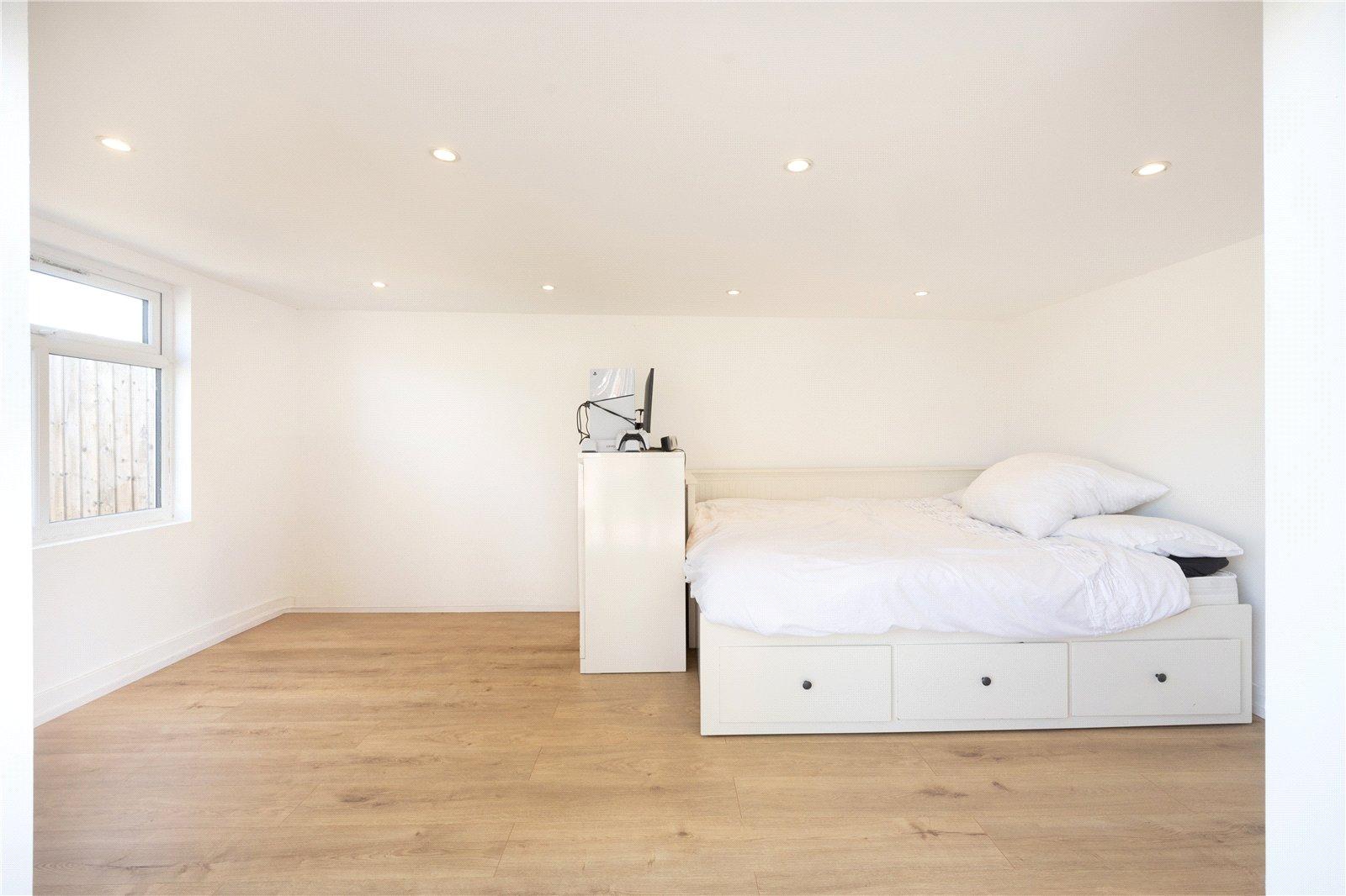 3 bedroom house for sale in Chalk | Robinson Michael & Jackson