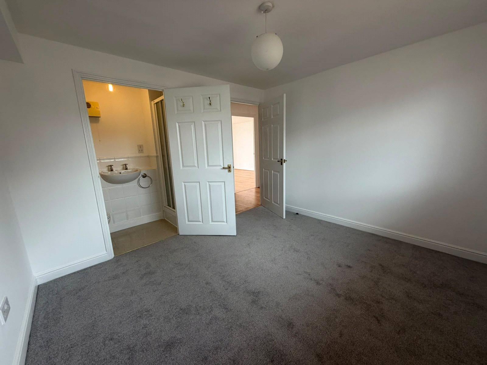 2 bedroom property for sale in Gravesend | Robinson Michael & Jackson