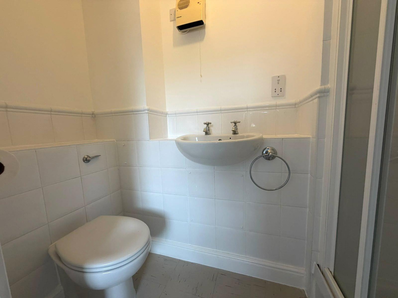 2 bedroom property for sale in Gravesend | Robinson Michael & Jackson