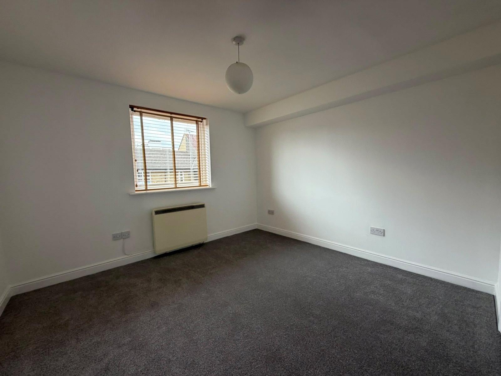 2 bedroom property for sale in Gravesend | Robinson Michael & Jackson