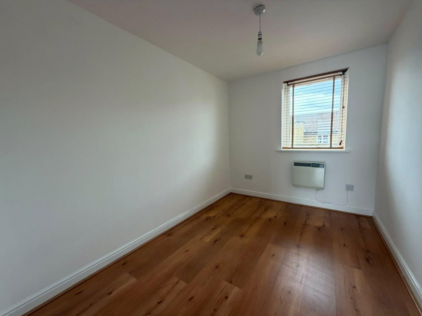 2 bedroom property for sale in Gravesend | Robinson Michael & Jackson