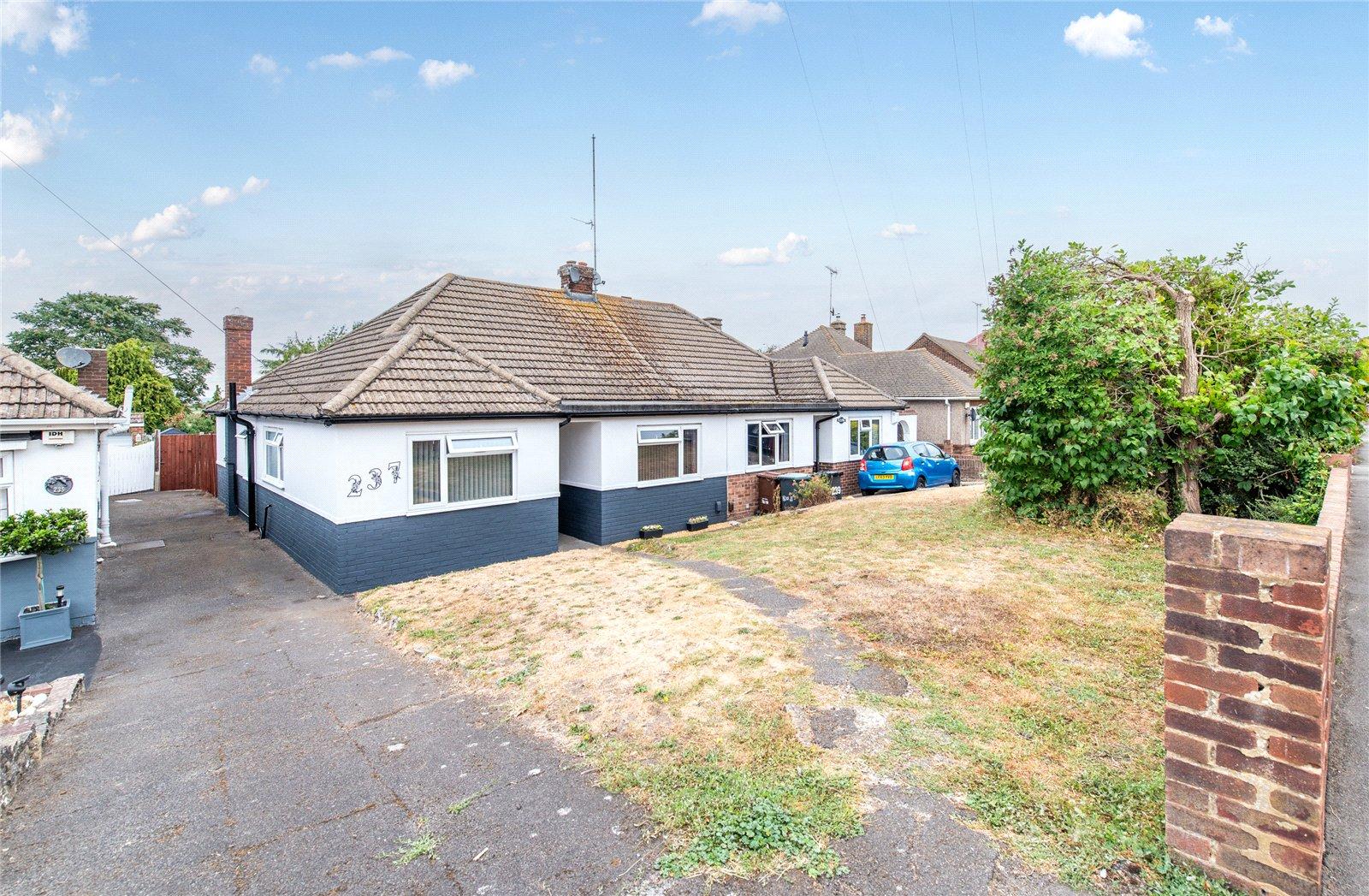 3 bedroom bungalow for sale in Chalk | Robinson Michael & Jackson