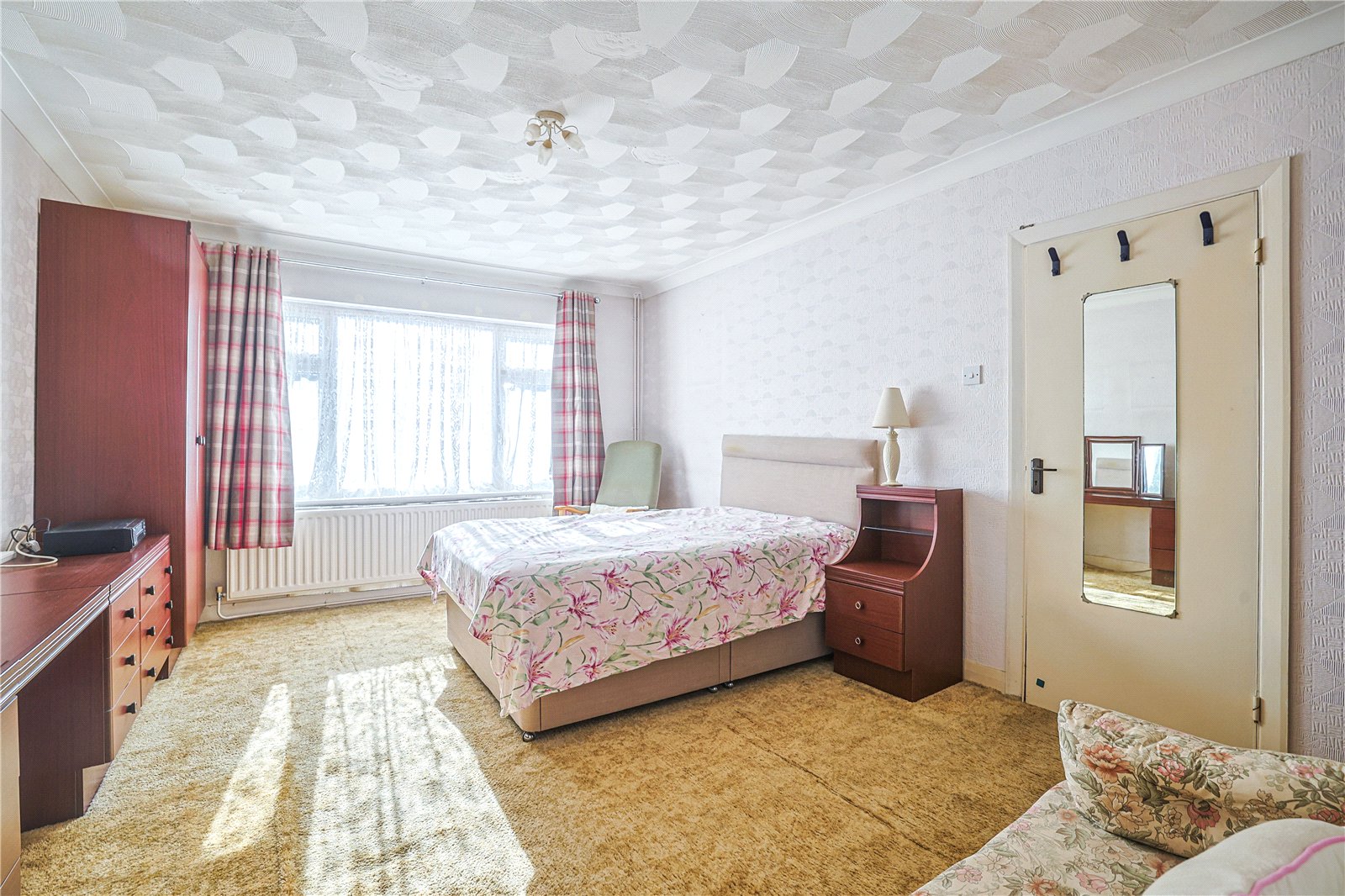 1 bedroom bungalow for sale in Gravesend | Robinson Michael & Jackson
