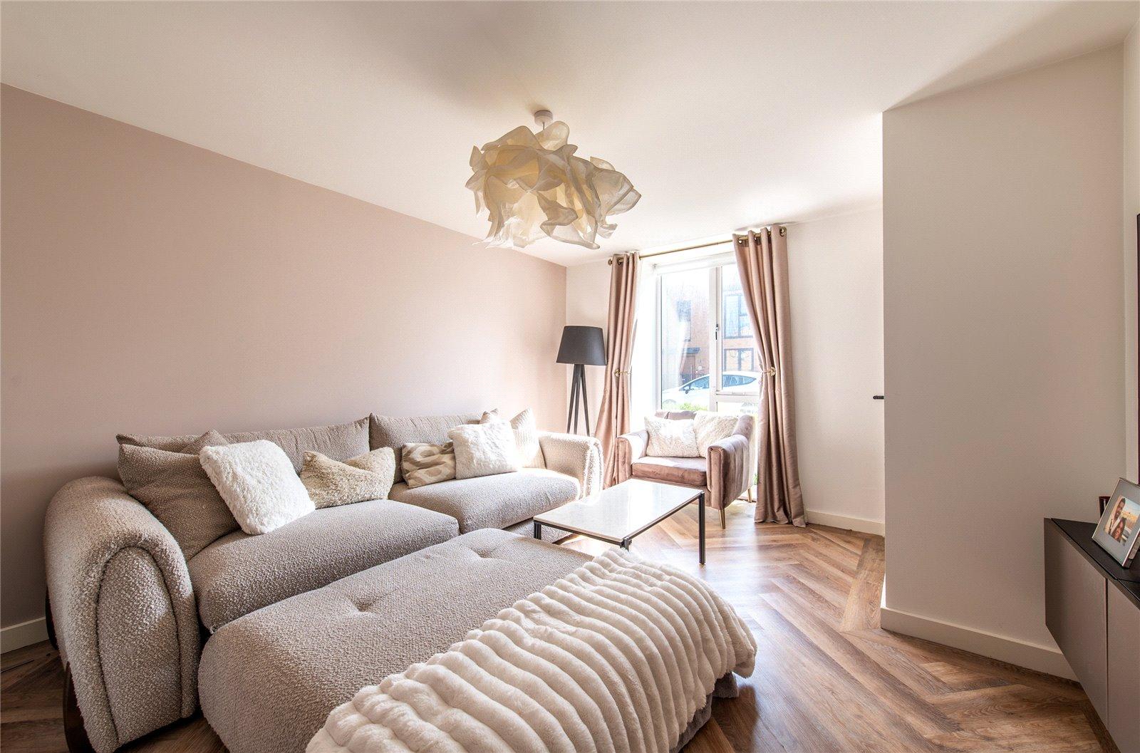 3 bedroom property for sale in Northfleet | Robinson Michael & Jackson