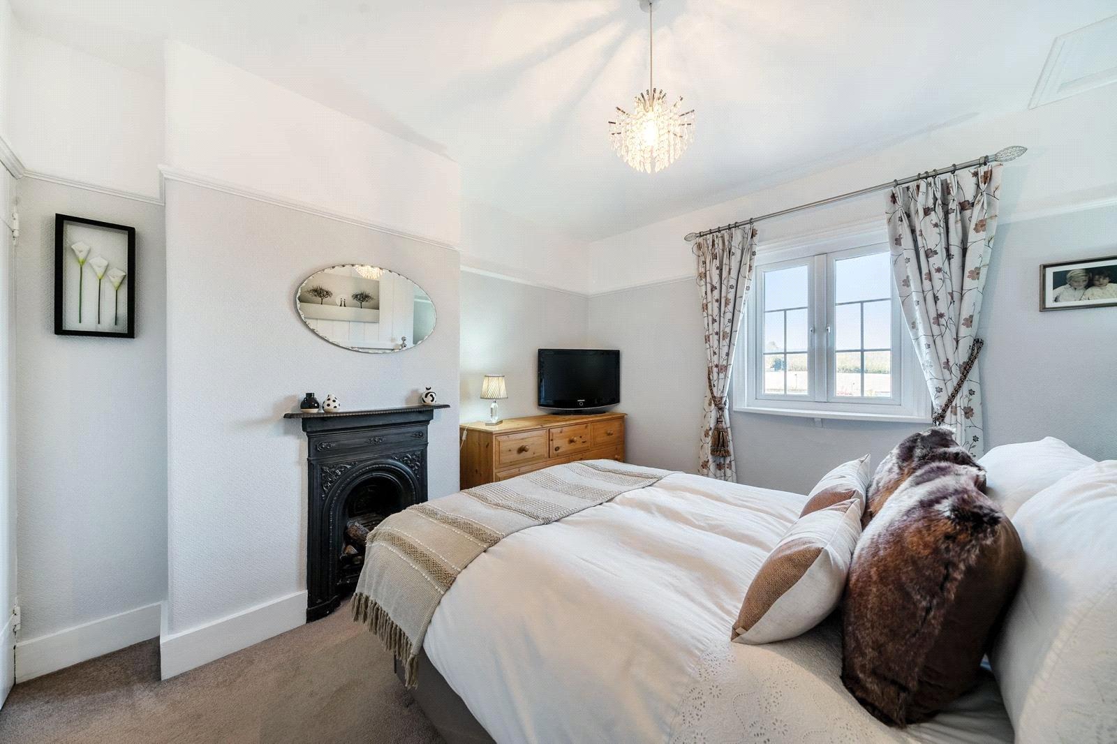 3 bedroom house for sale in Crutches Lane | Robinson Michael & Jackson