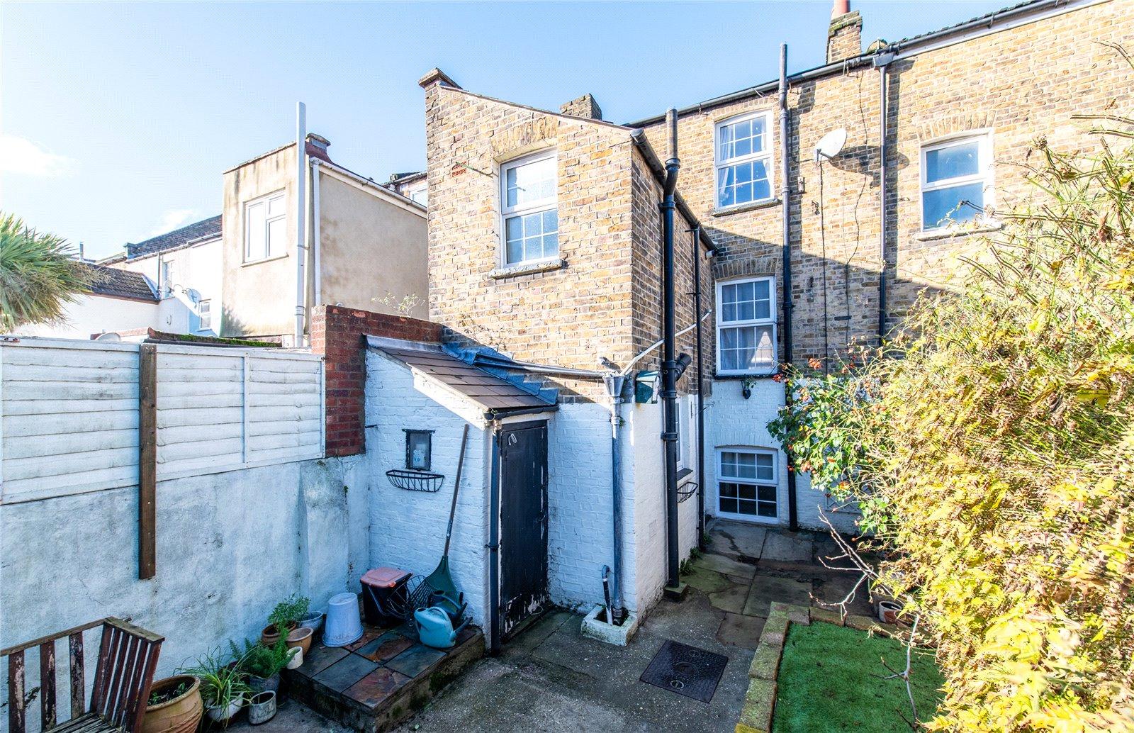 4 bedroom house for sale in Gravesend | Robinson Michael & Jackson