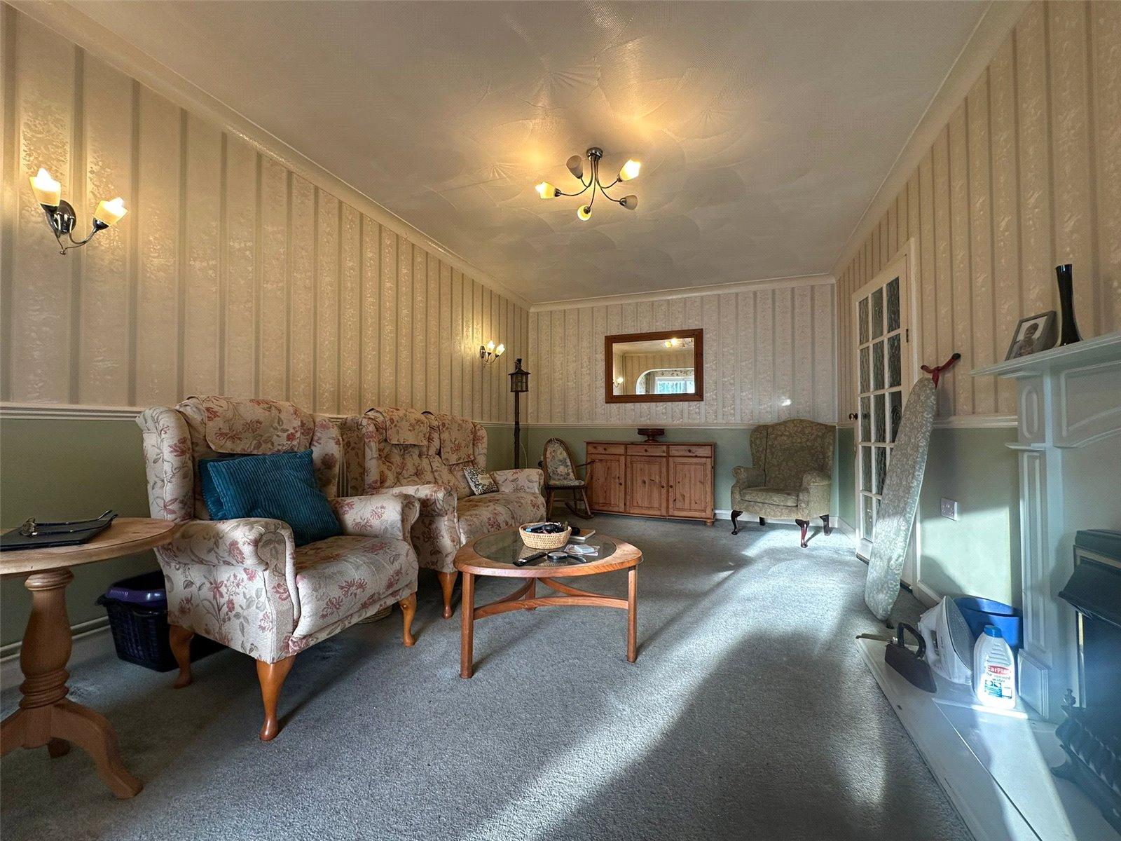 2 bedroom bungalow for sale in Chalk | Robinson Michael & Jackson