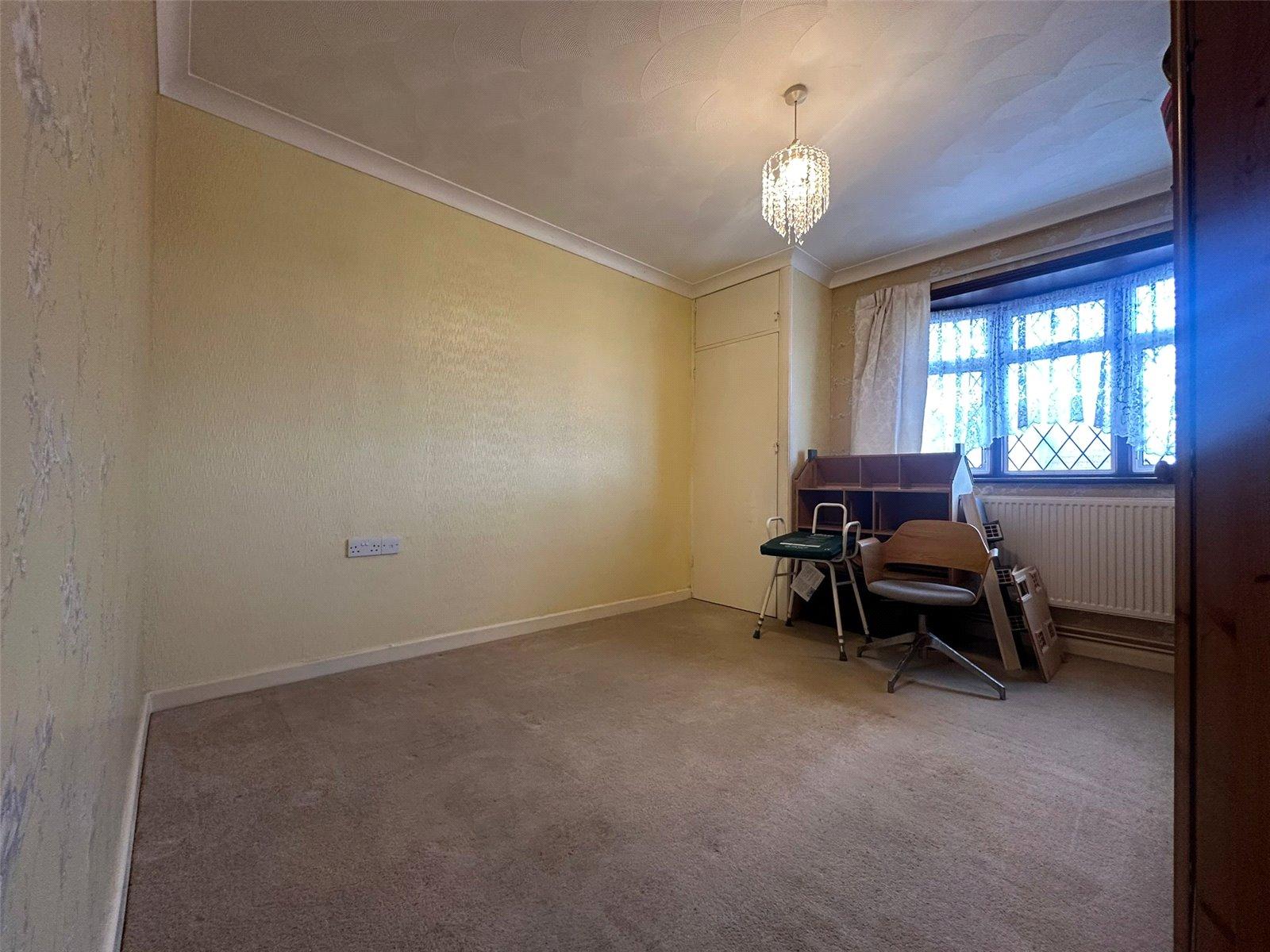 2 bedroom bungalow for sale in Chalk | Robinson Michael & Jackson