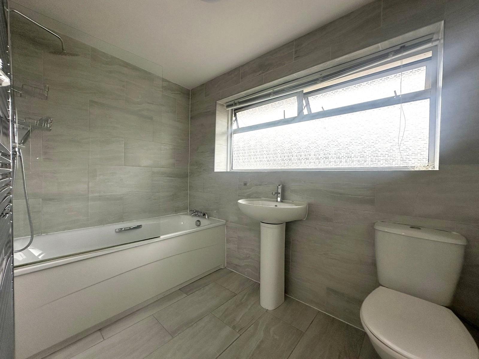 3 bedroom house for sale in Chalk | Robinson Michael & Jackson
