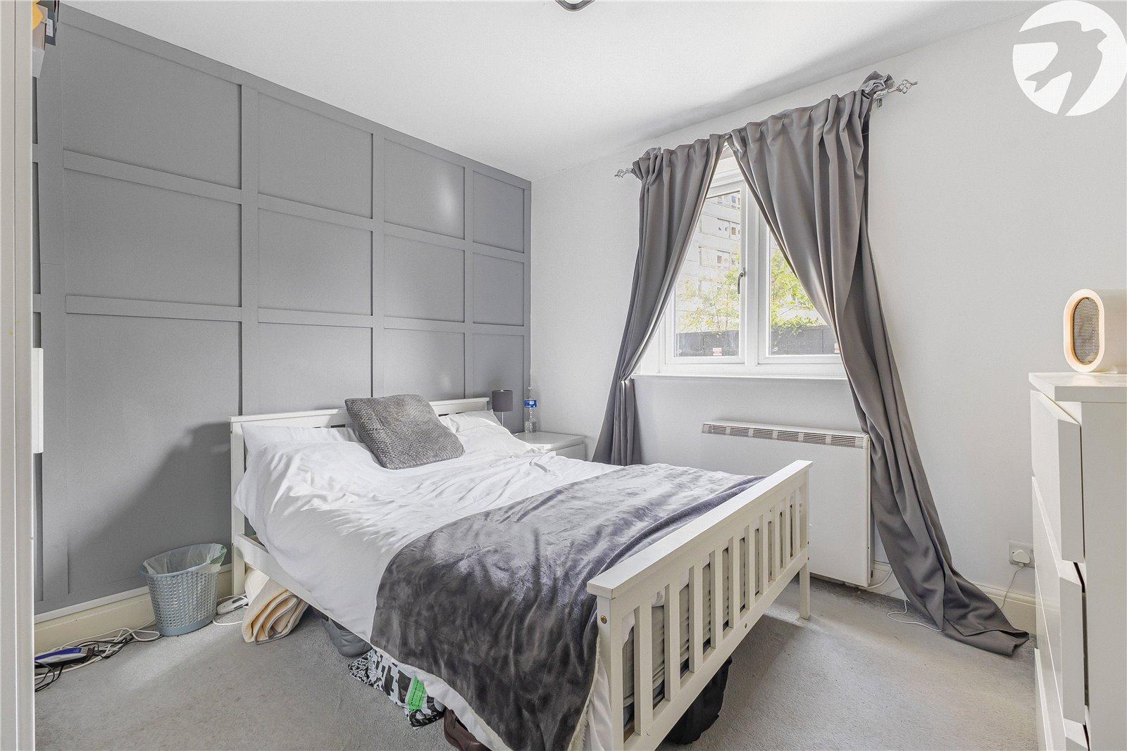 1 bedroom property for sale in Gravesend | Robinson Michael & Jackson