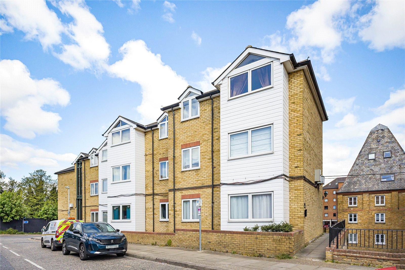 1 bedroom property for sale in Gravesend | Robinson Michael & Jackson