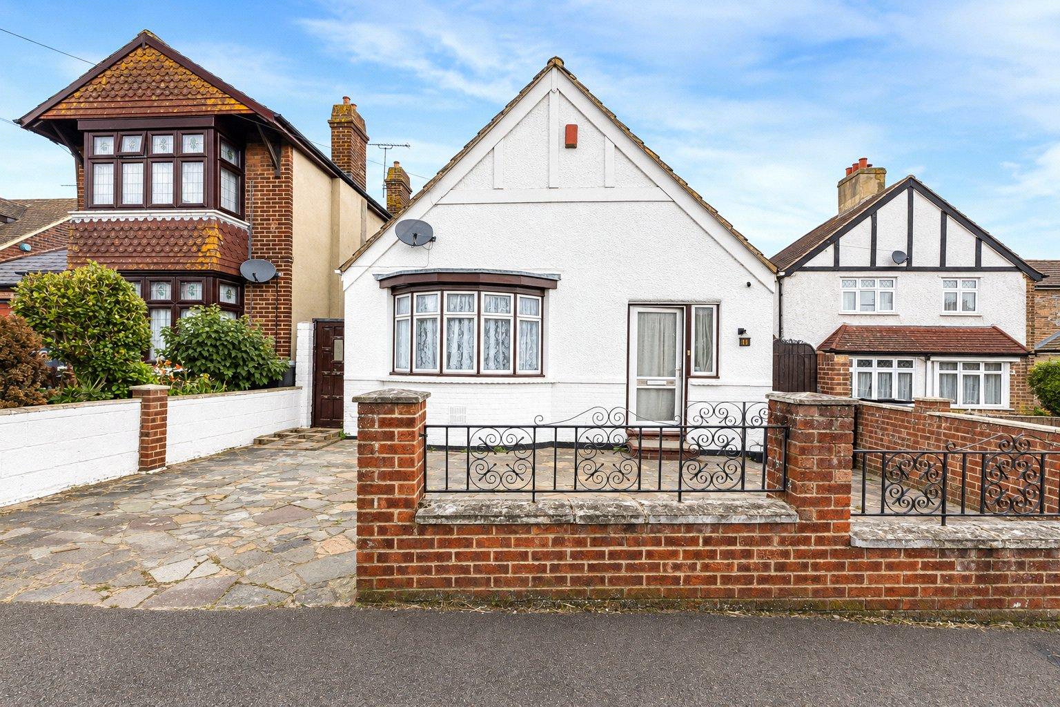 3 bedroom house for sale in Chalk | Robinson Michael & Jackson