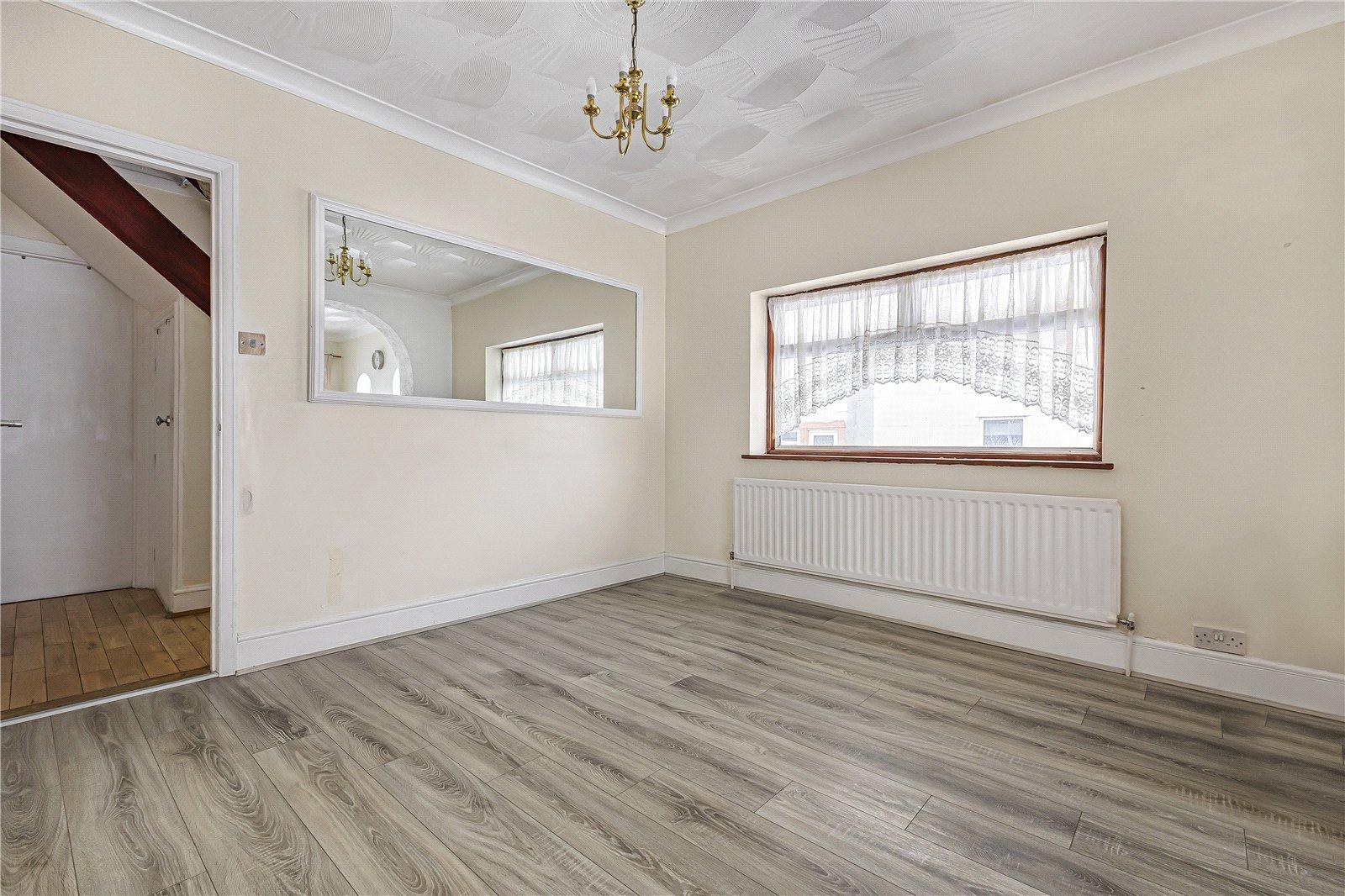 3 bedroom house for sale in Chalk | Robinson Michael & Jackson