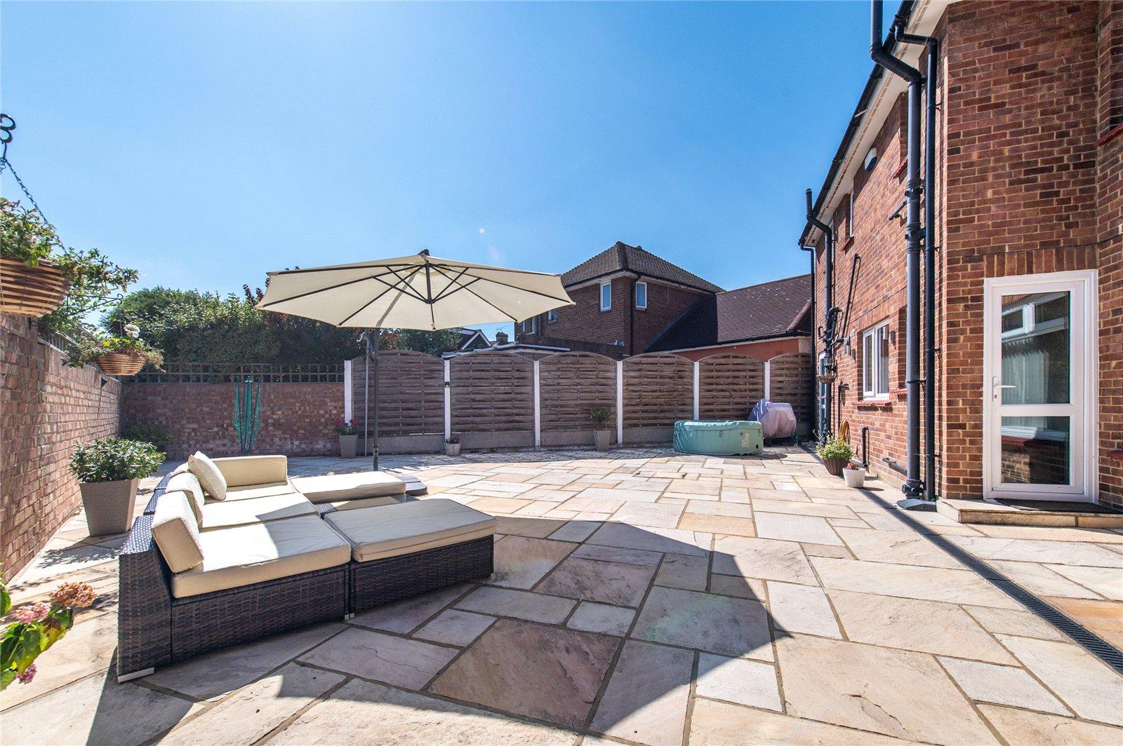 4 bedroom house for sale in Gravesend | Robinson Michael & Jackson